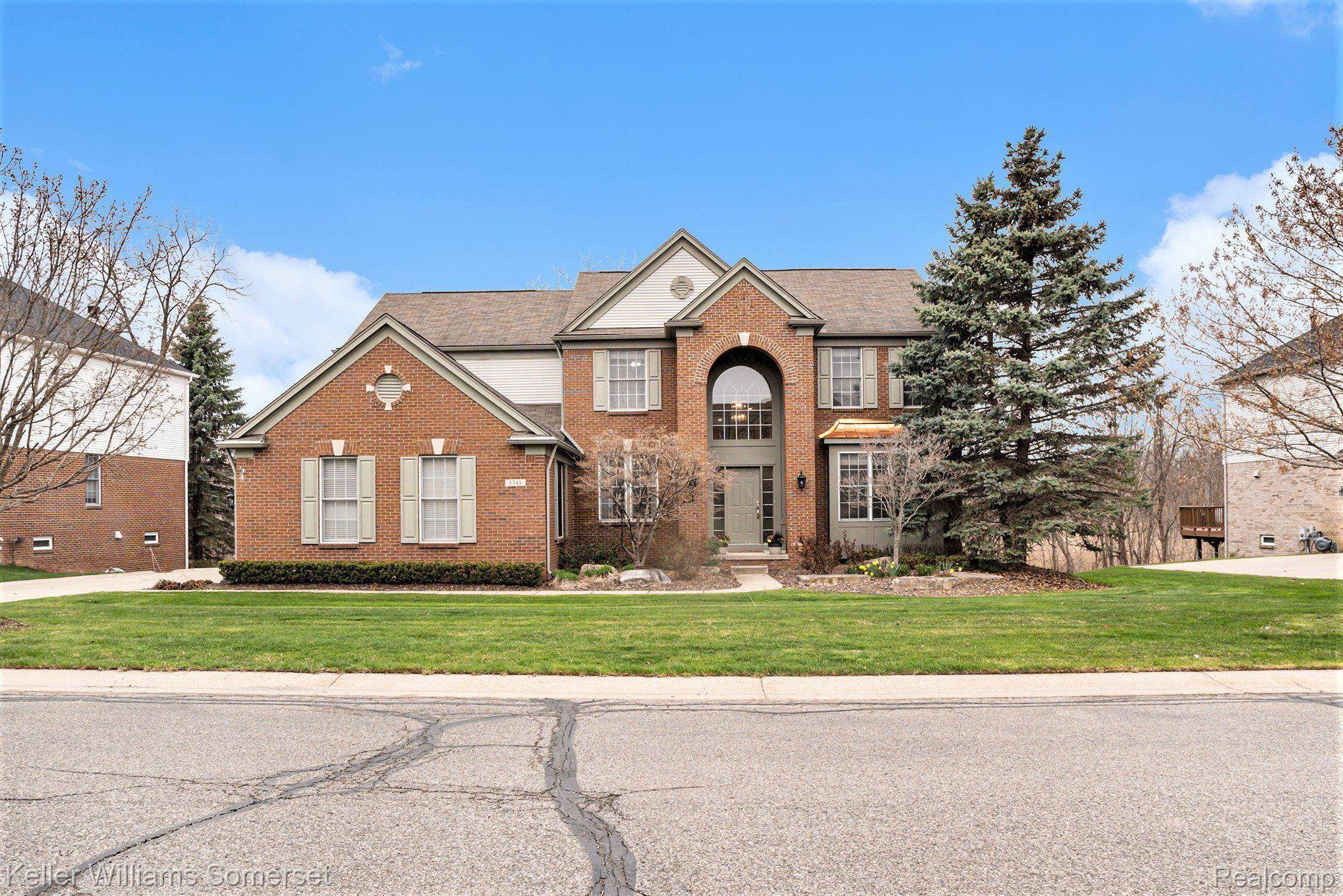 Rochester, MI 48306,5348 CREEKMONTE DR