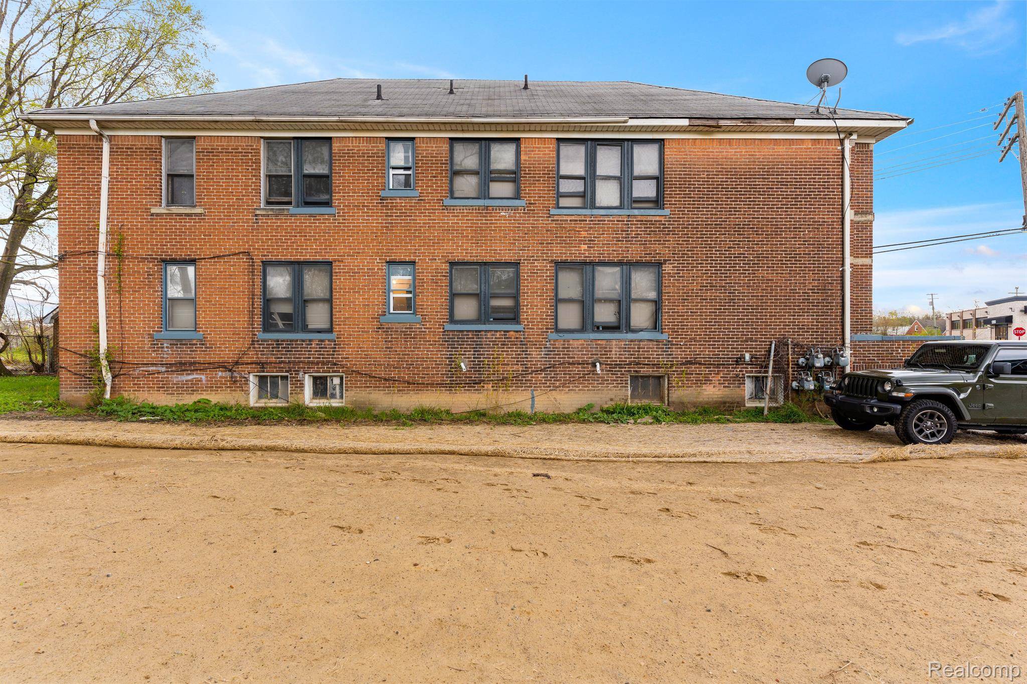 Detroit, MI 48227,12824 STEEL ST