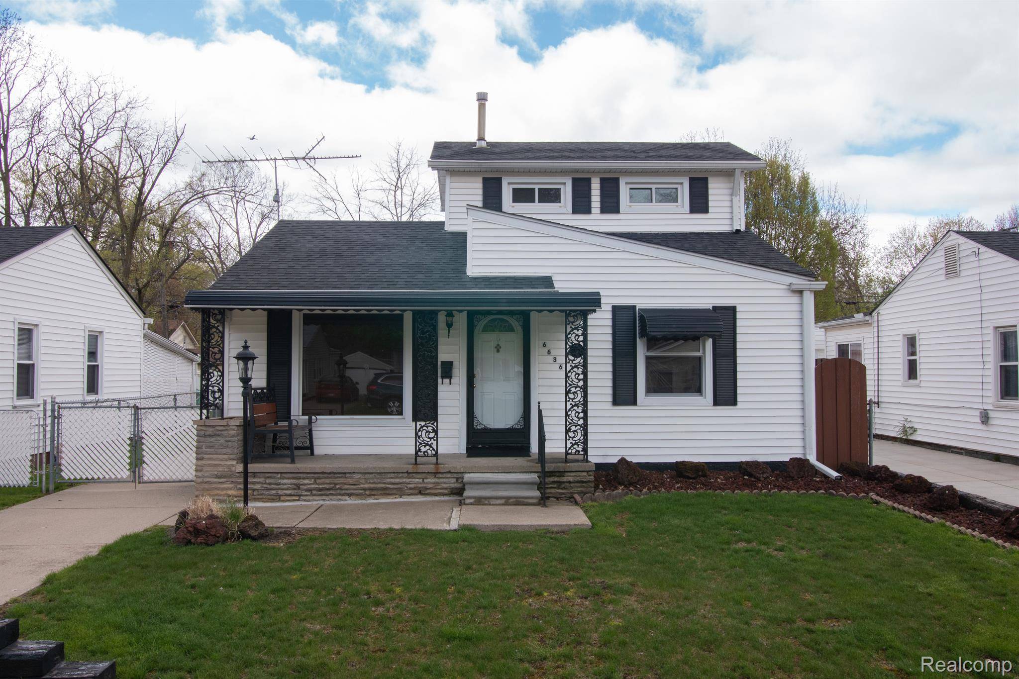 Taylor, MI 48180,6636 BURR ST