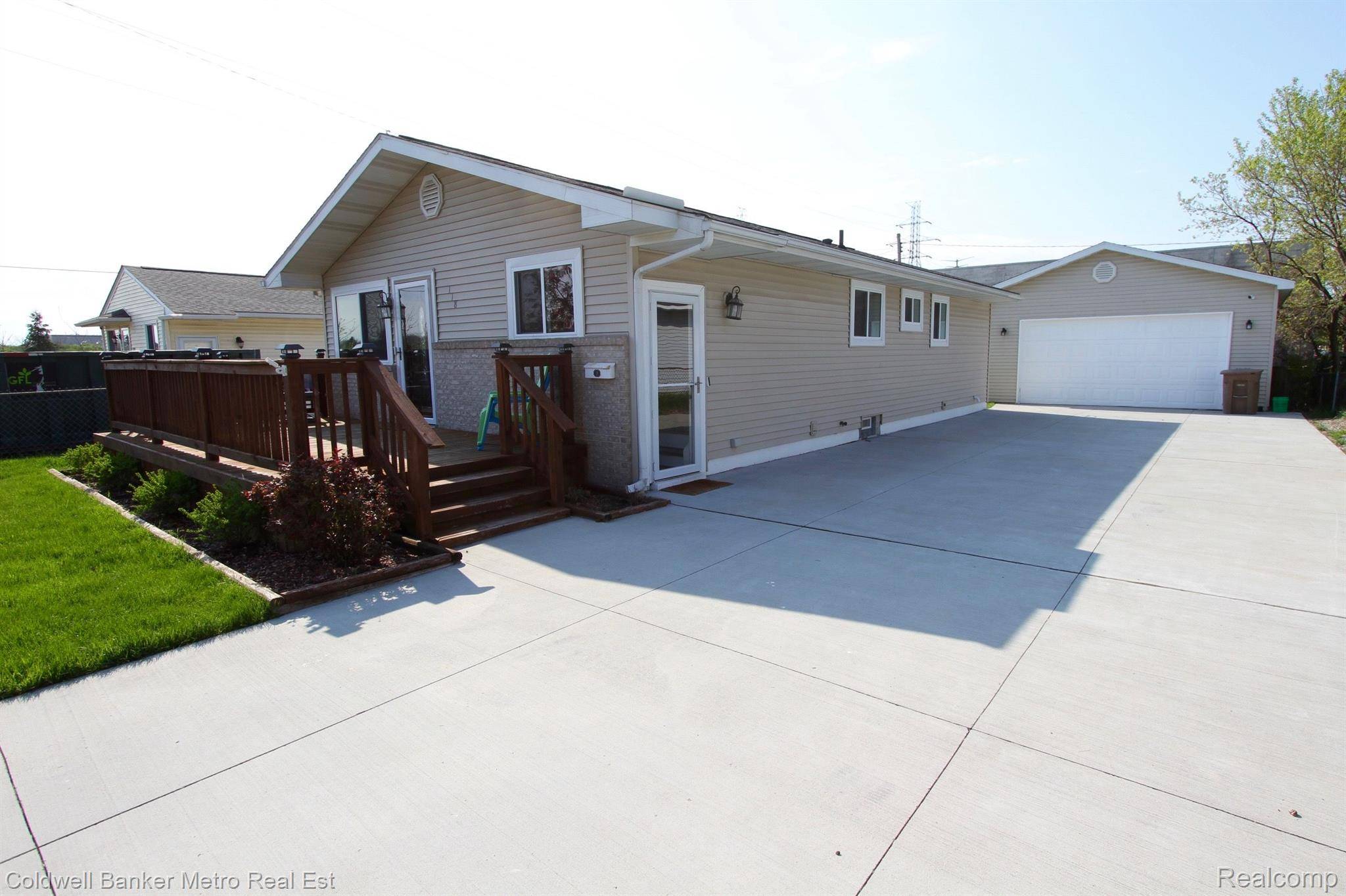 Pontiac, MI 48340,118 E YPSILANTI AVE