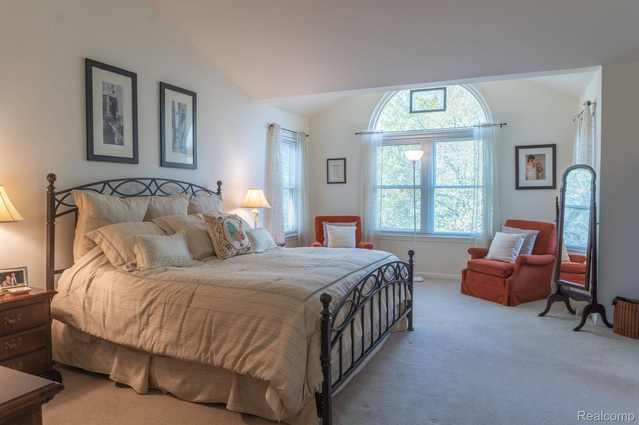 Wixom, MI 48393,2091 PALMER DR