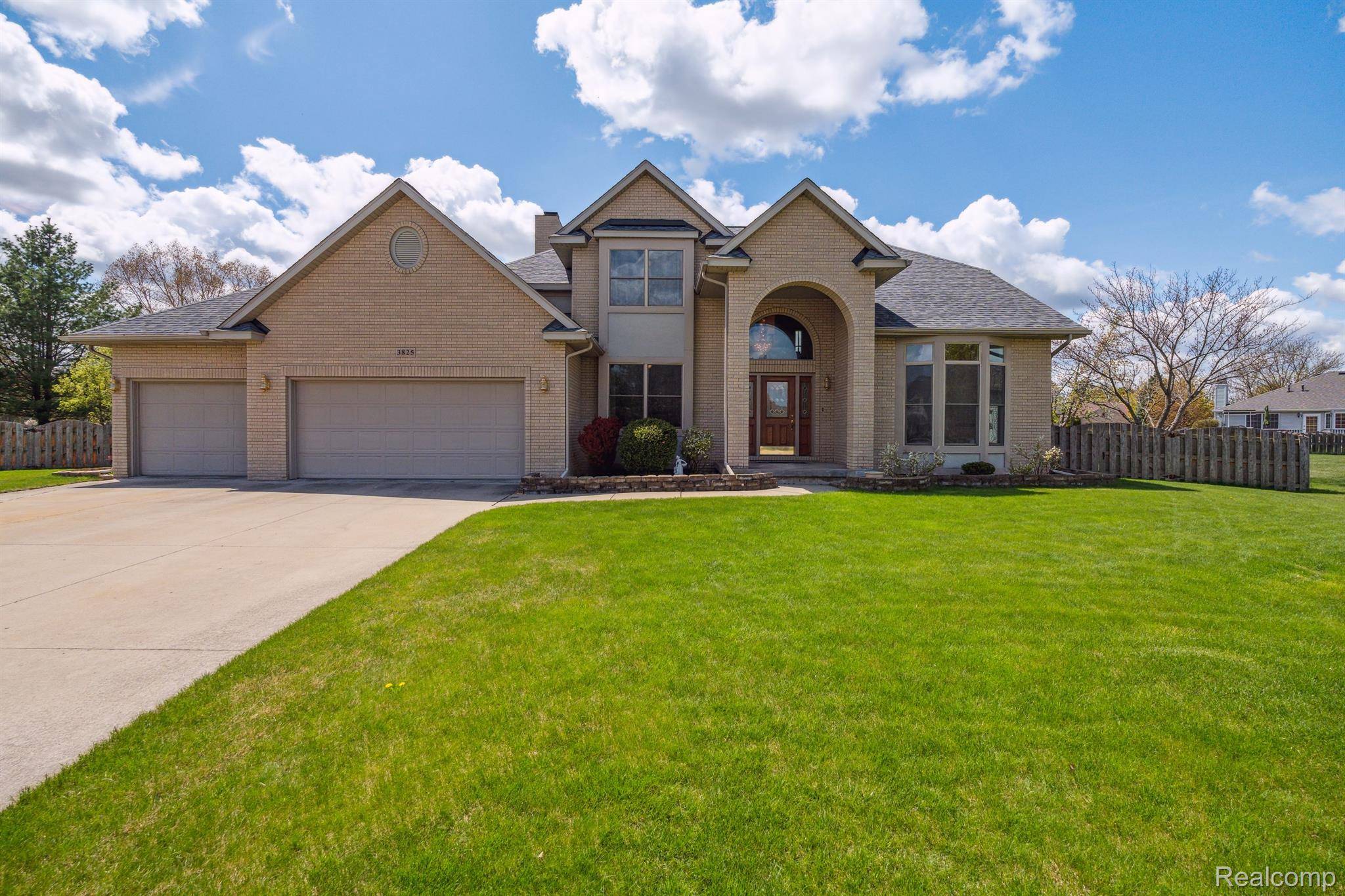 Saginaw, MI 48603,3825 Morningside LN