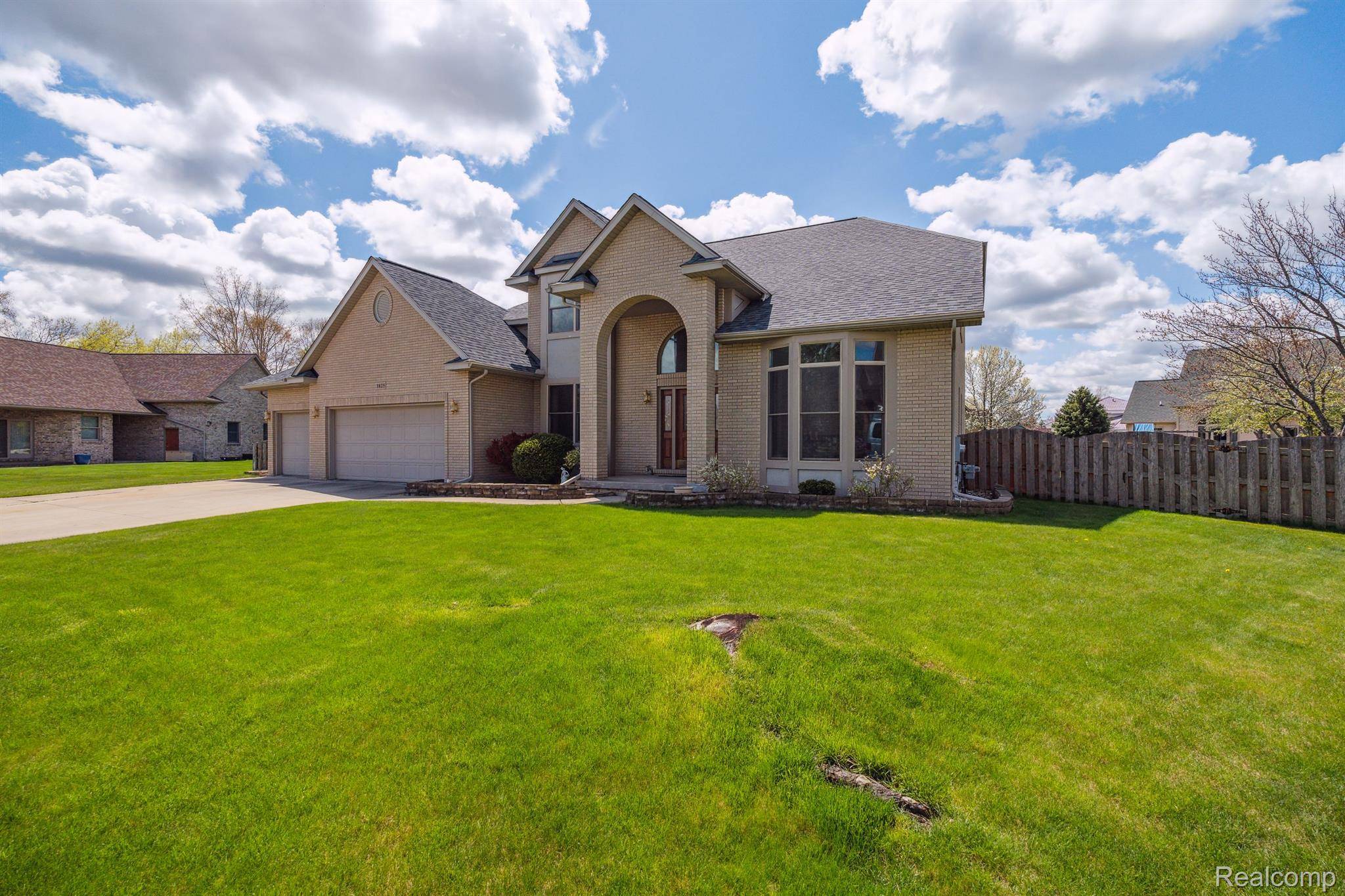 Saginaw, MI 48603,3825 Morningside LN