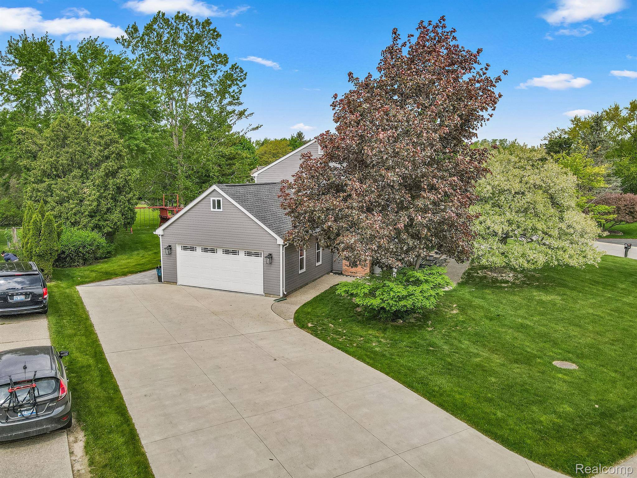 Rochester Hills, MI 48306,1461 W HORSESHOE BEND DR