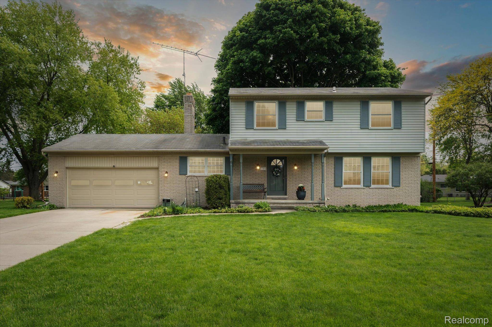 Rochester Hills, MI 48309,2165 CHALET DR