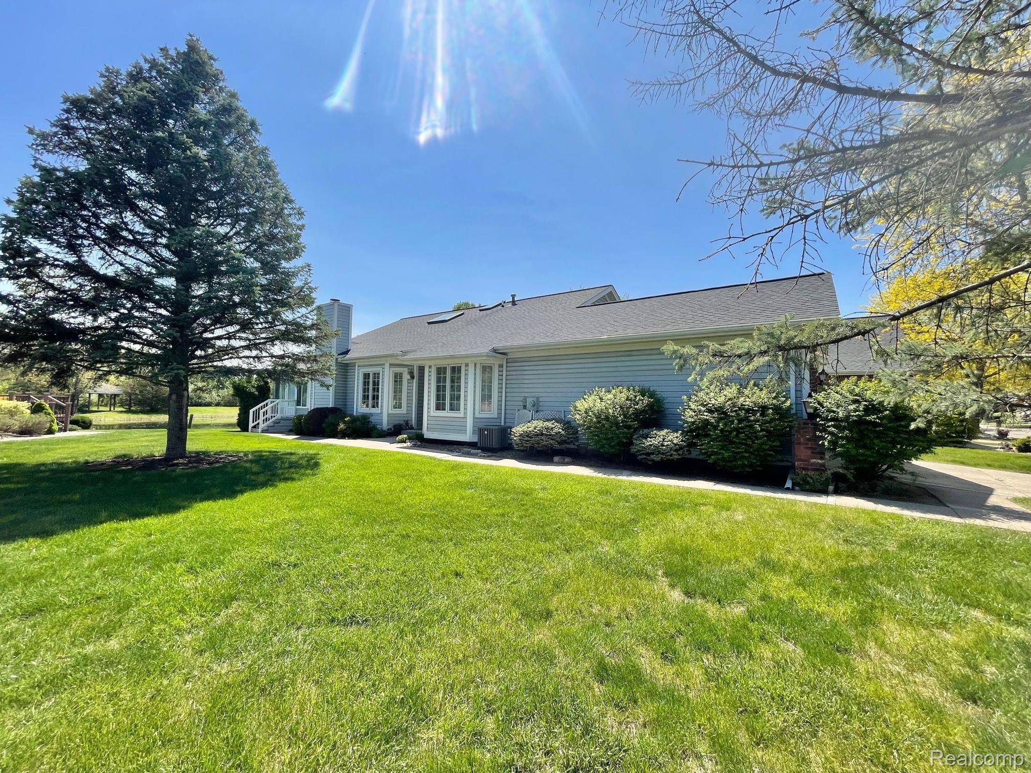 Flushing, MI 48433,6281 SQUIRE LAKE DR