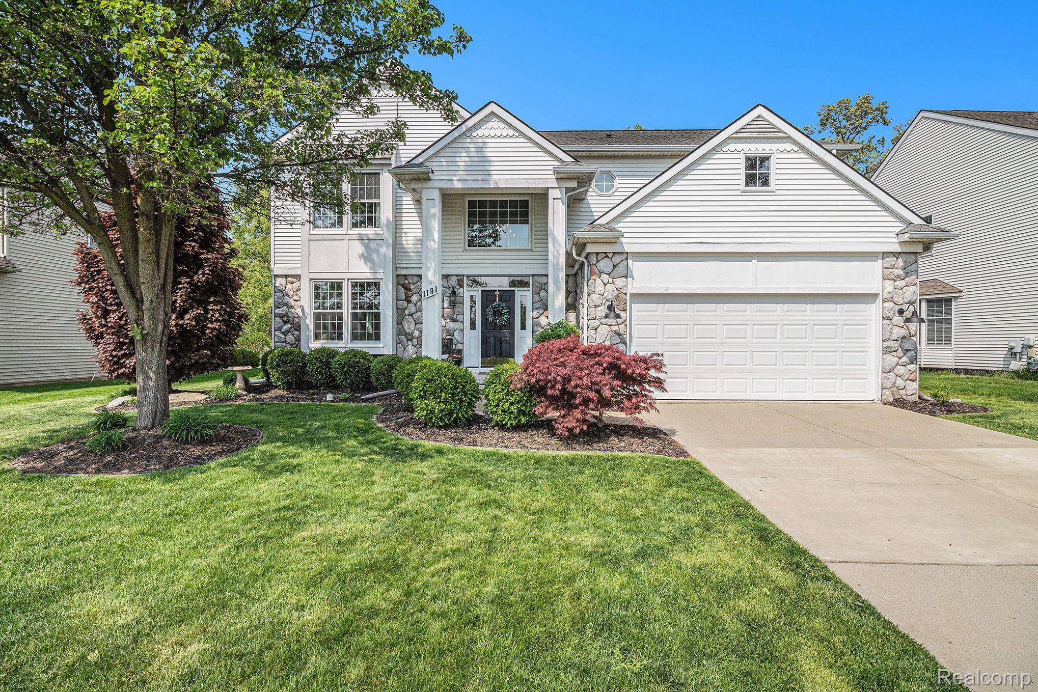 South Lyon, MI 48178,1191 Shetland DR