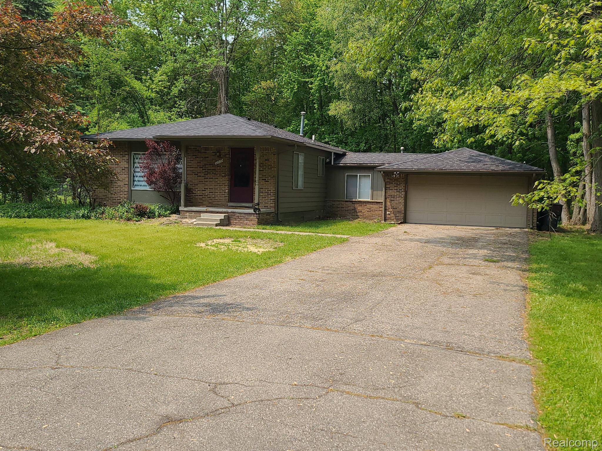 Southfield, MI 48033,22379 PROSPER DR