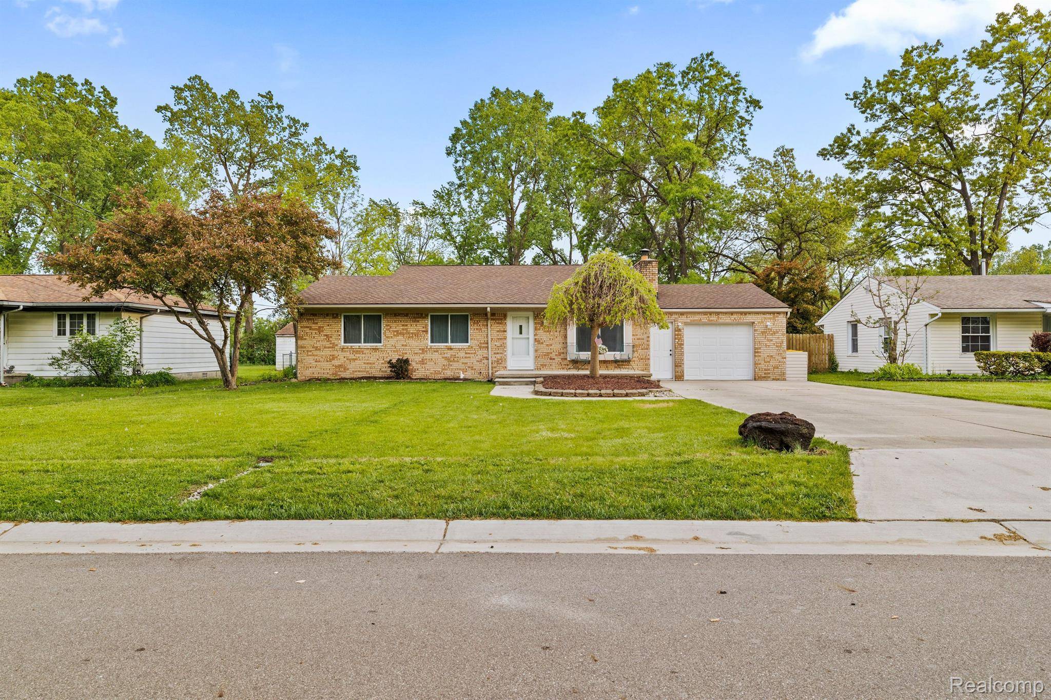 Farmington Hills, MI 48336,29599 BELFAST ST