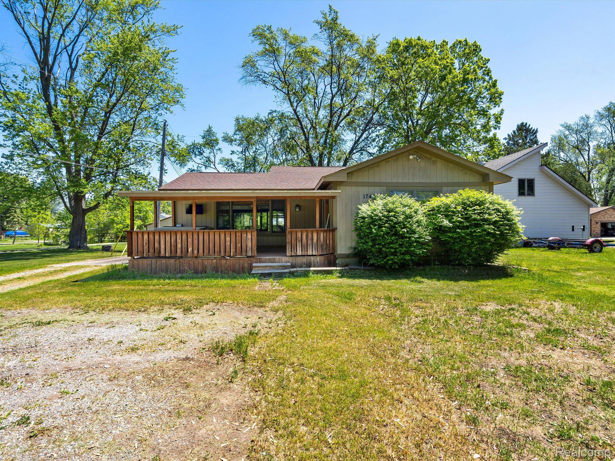 Wixom, MI 48393,1742 N WIXOM RD