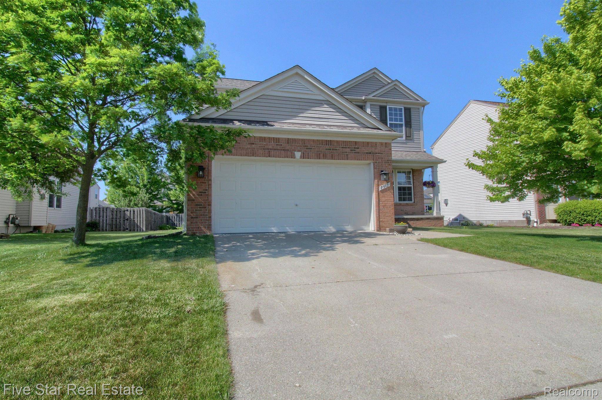 Ypsilanti, MI 48197,7513 CARLTON DR