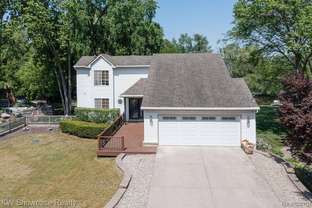 Commerce Twp, MI 48382,3446 BENSTEIN RD