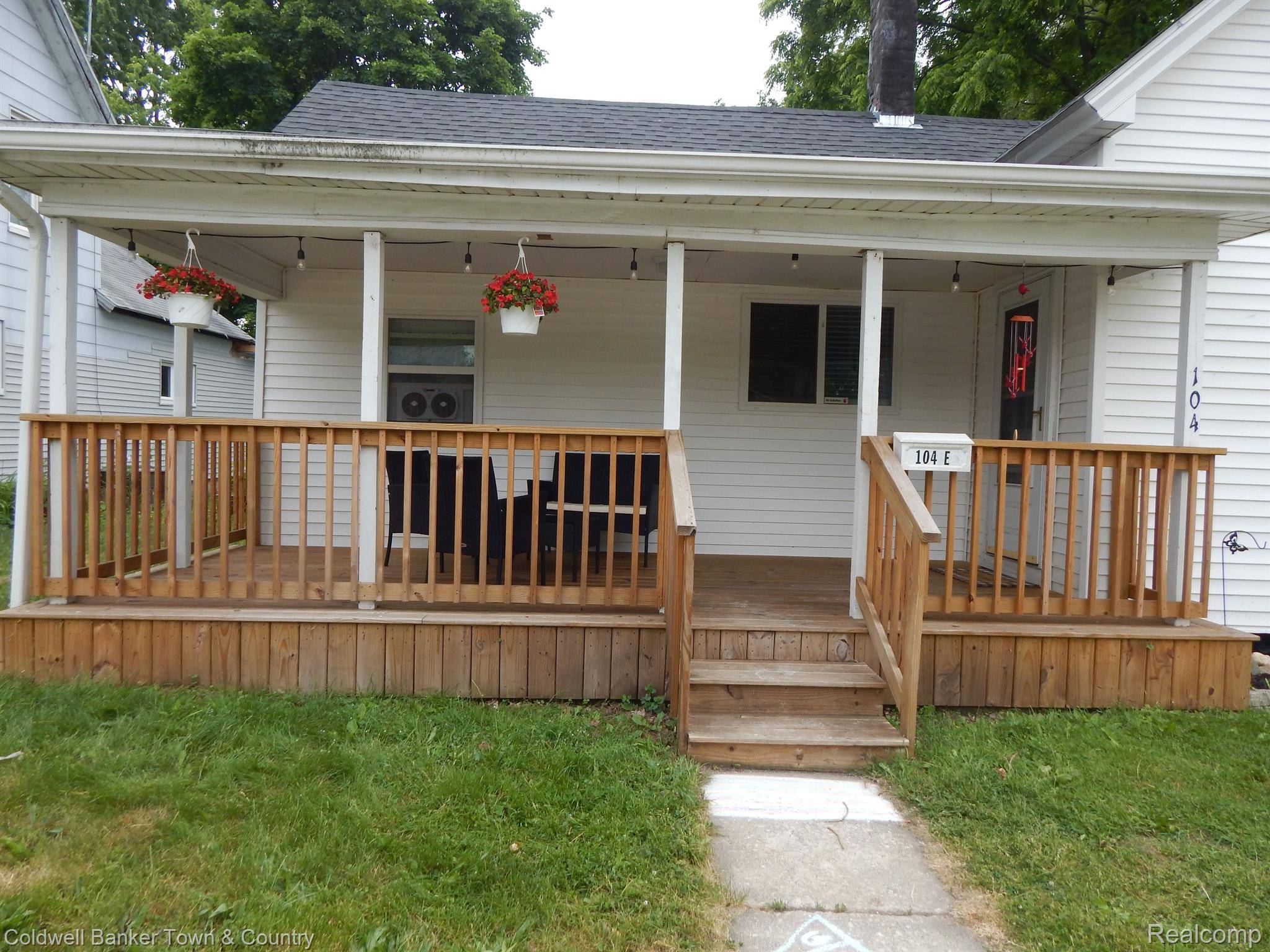 Durand, MI 48429,104 E PERRY ST