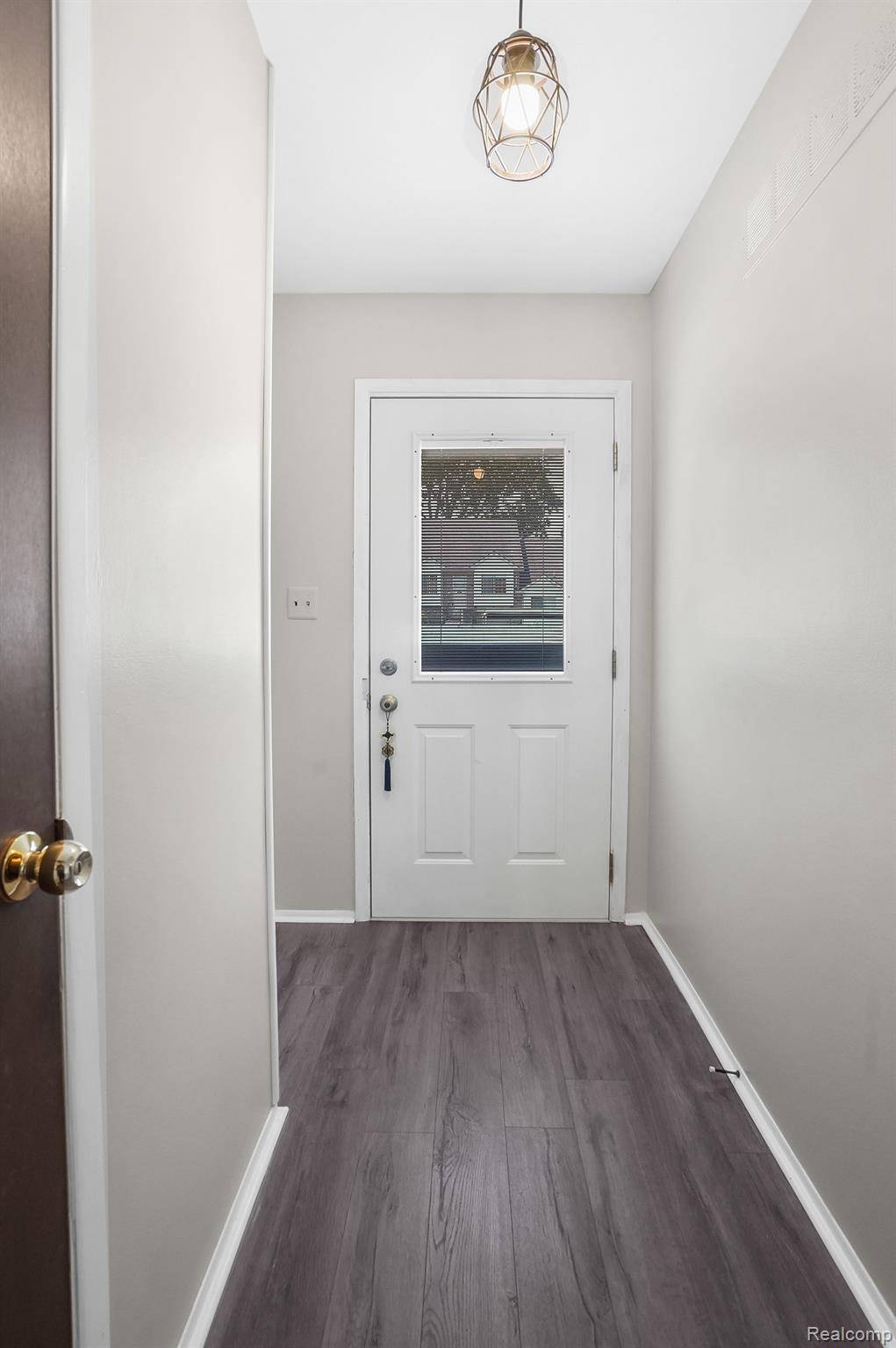 Madison Heights, MI 48071,1800 E 13 MILE RD