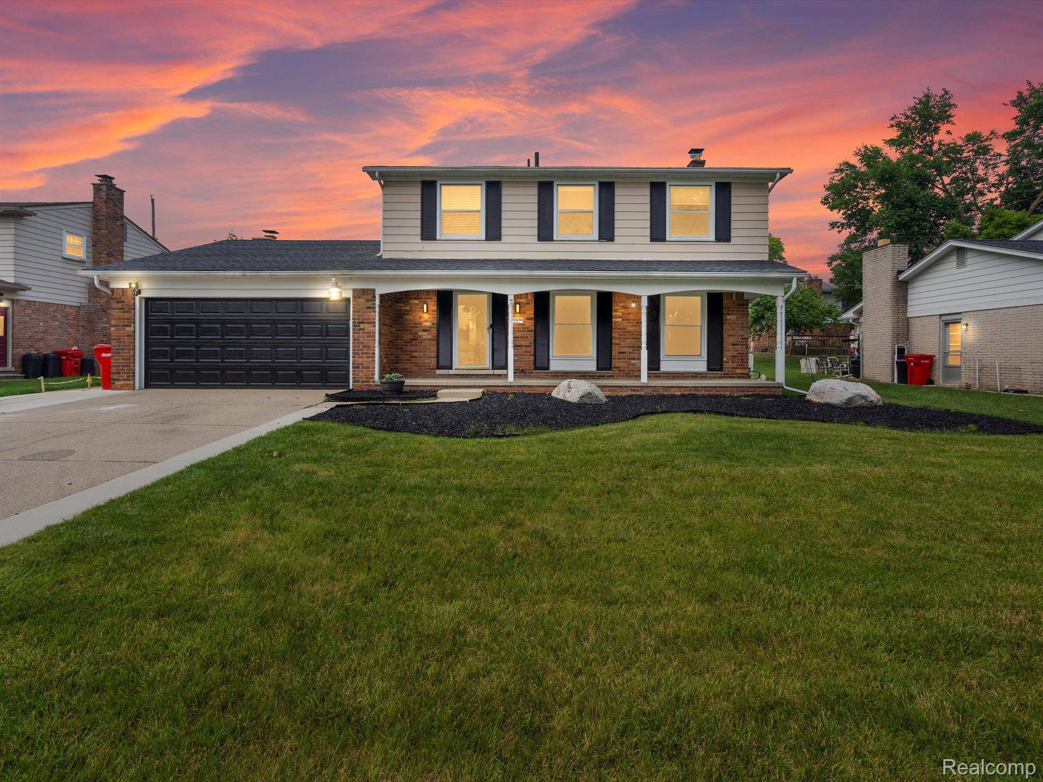 Southfield, MI 48076,21070 HARVARD RD