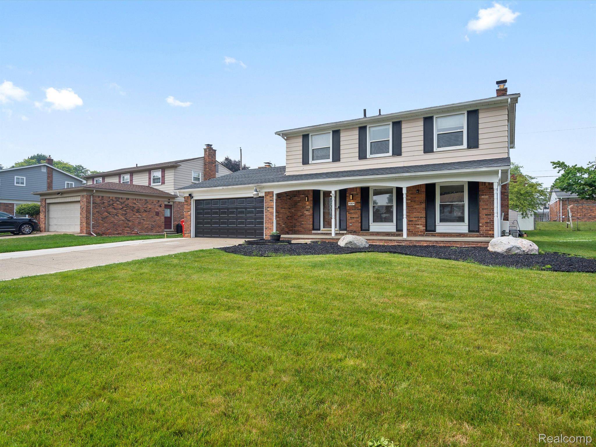 Southfield, MI 48076,21070 HARVARD RD