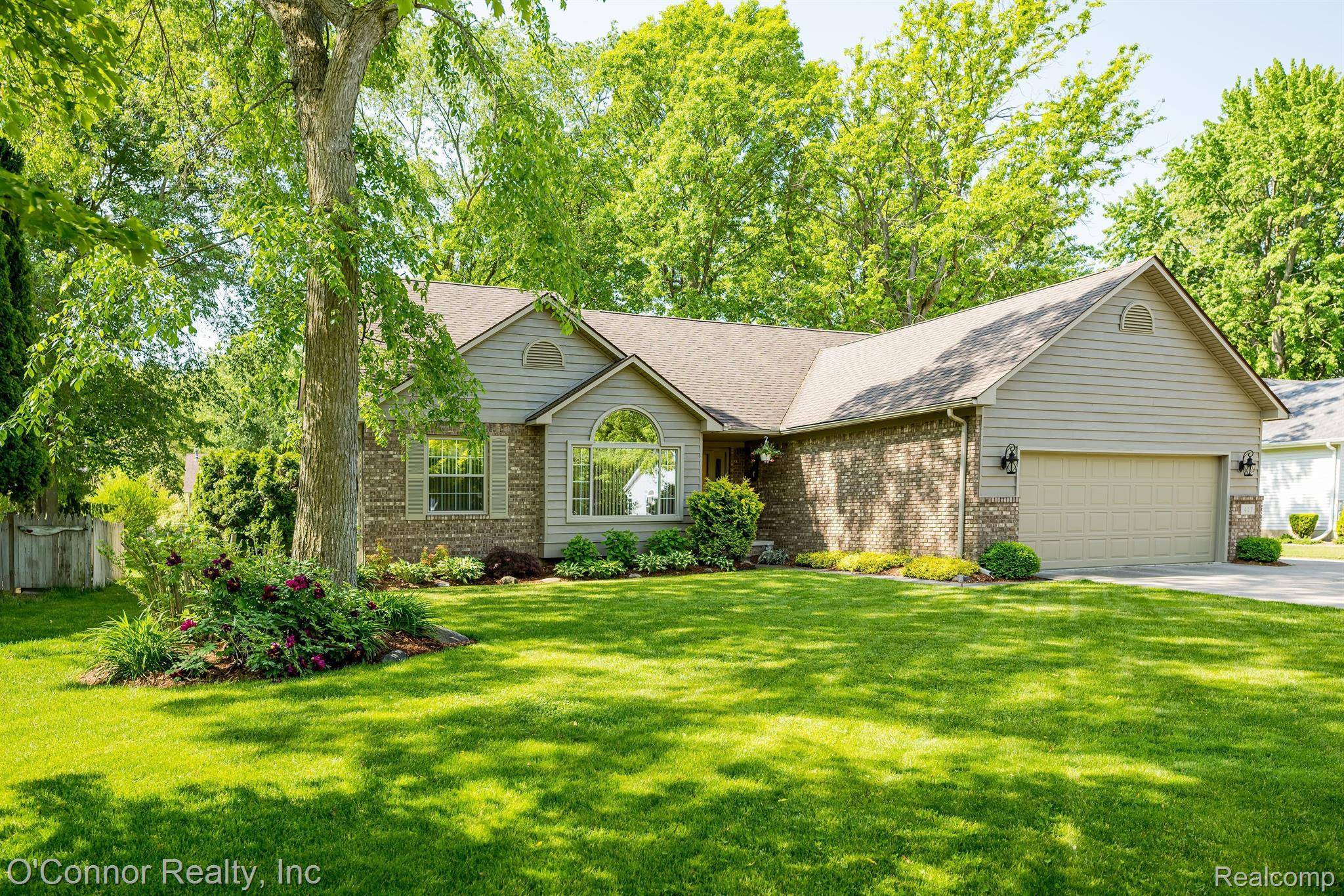 Marysville, MI 48040,417 Forest LN