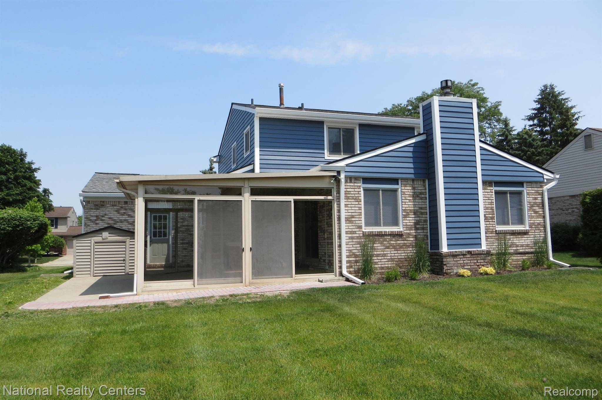 Livonia, MI 48150,8930 KNOLSON AVE