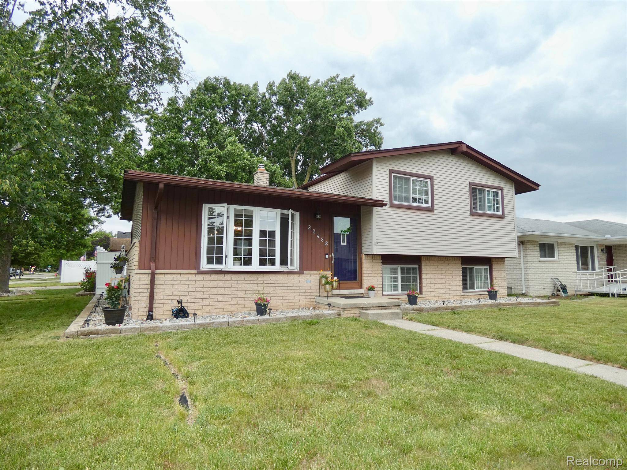 Woodhaven, MI 48183,22488 SOUTHPOINT ST