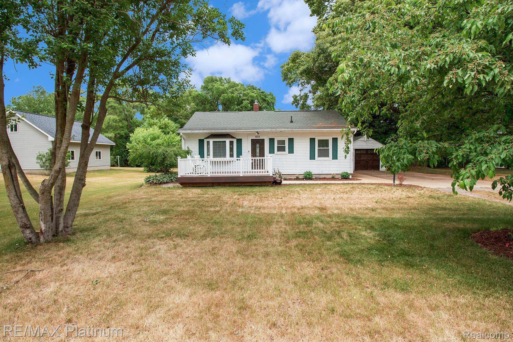 605 DETROIT ST, Howell, MI 48843