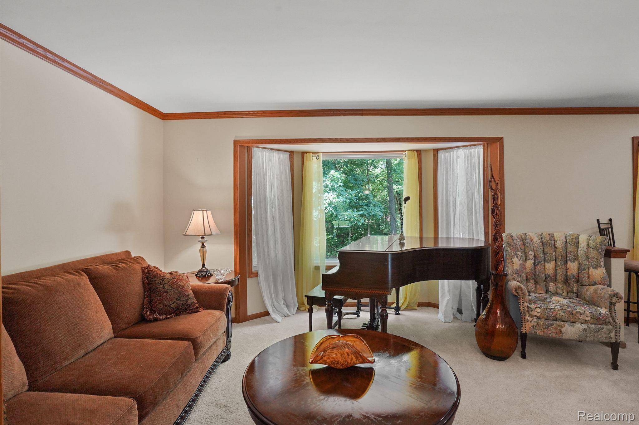 Southfield, MI 48033,22265 Maplewood DR