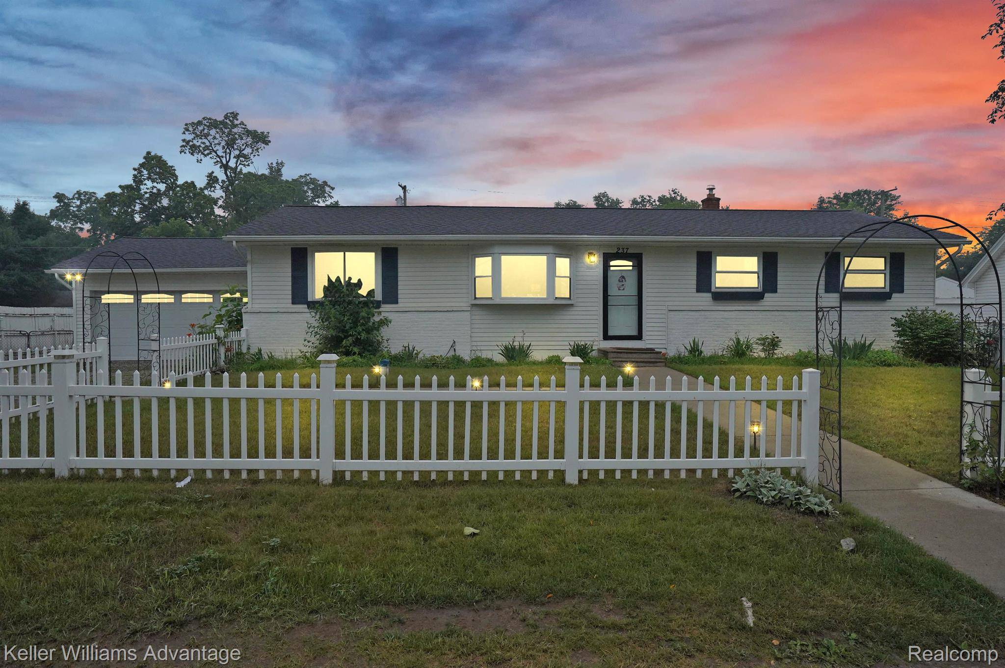 Highland, MI 48357,237 N Saint John RD