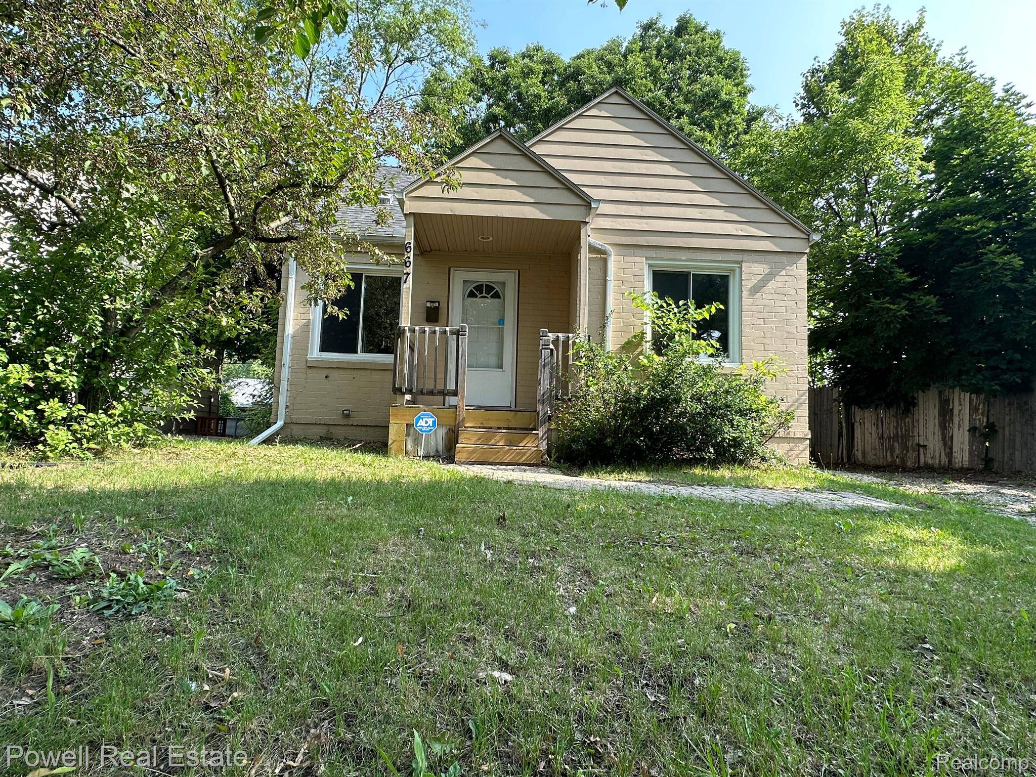 Pontiac, MI 48340,667 WESBROOK ST