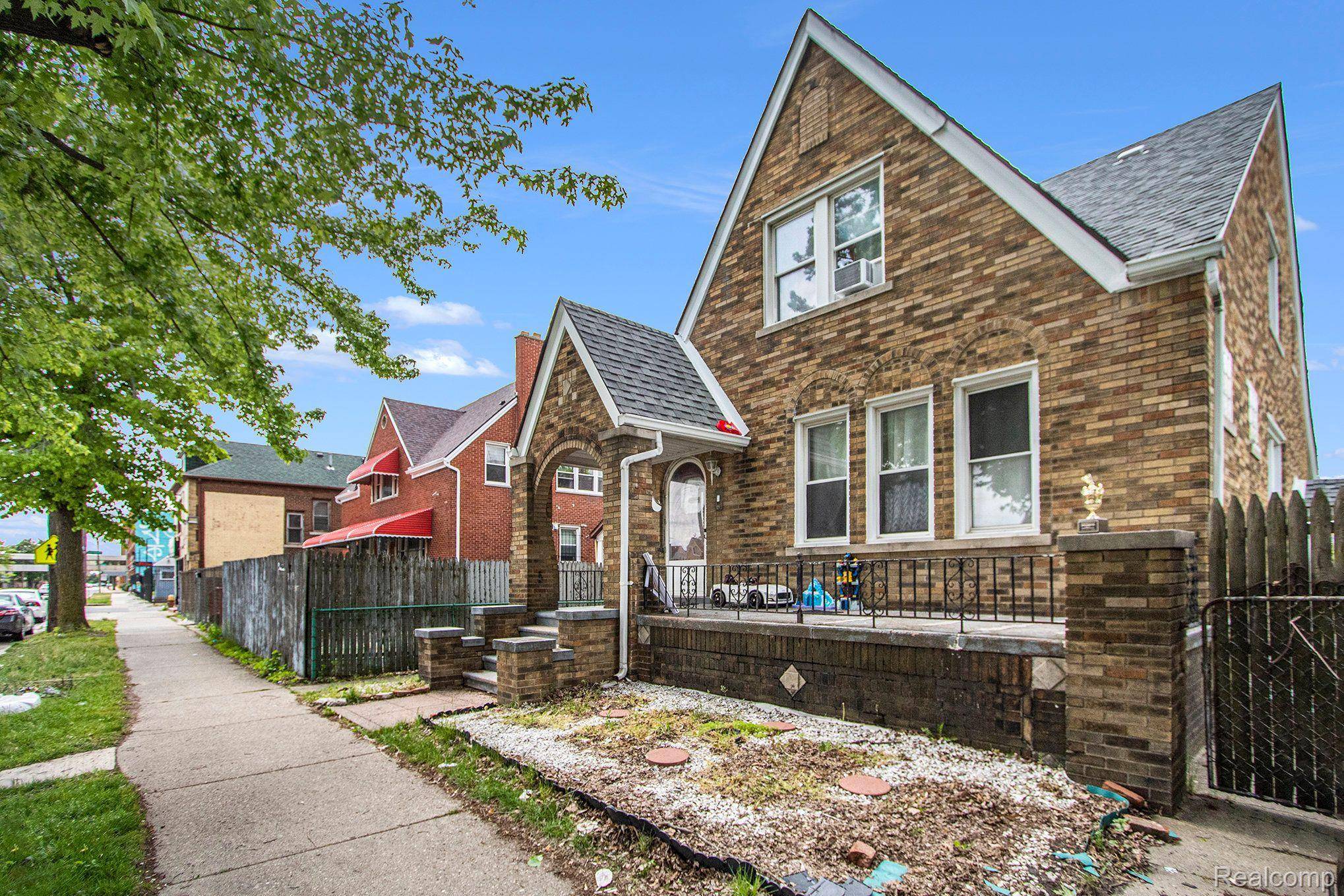 Detroit, MI 48212,3323 CARPENTER ST