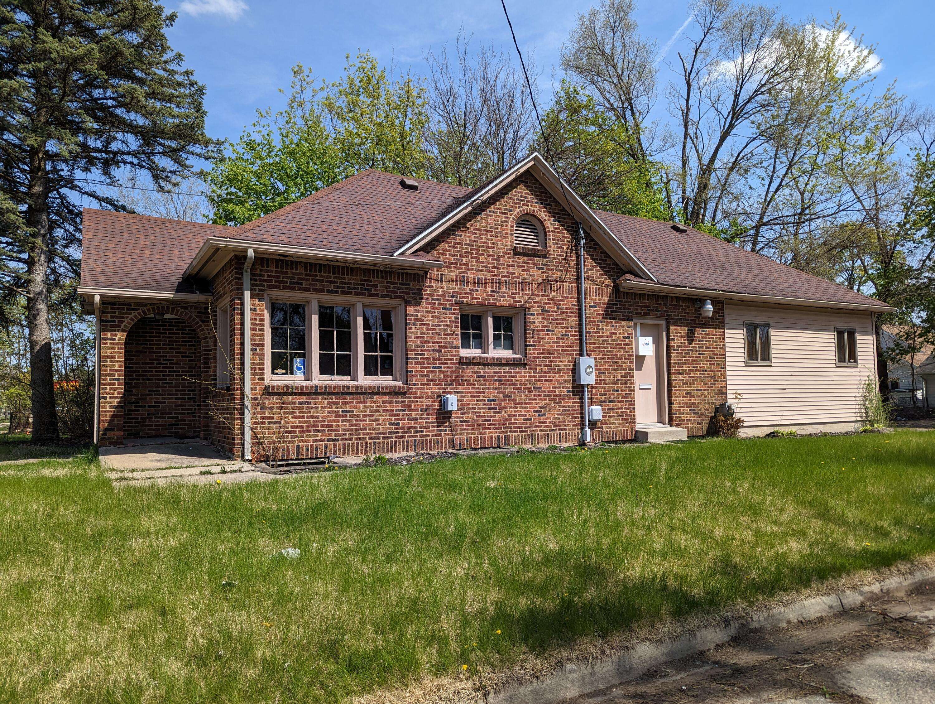 Jackson, MI 49203,143 W Prospect ST