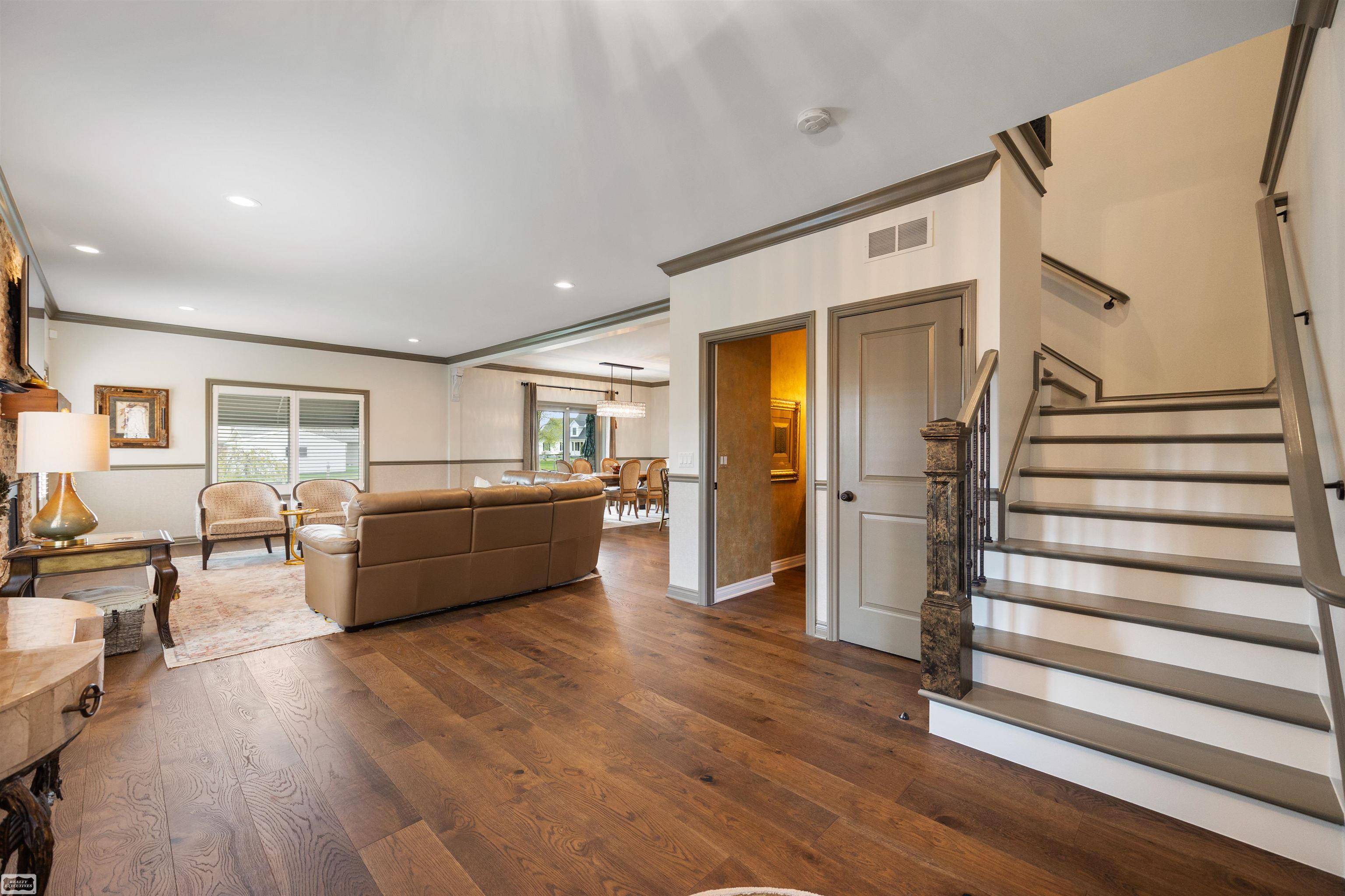 Harrison Twp, MI 48045,39611 Lakeshore