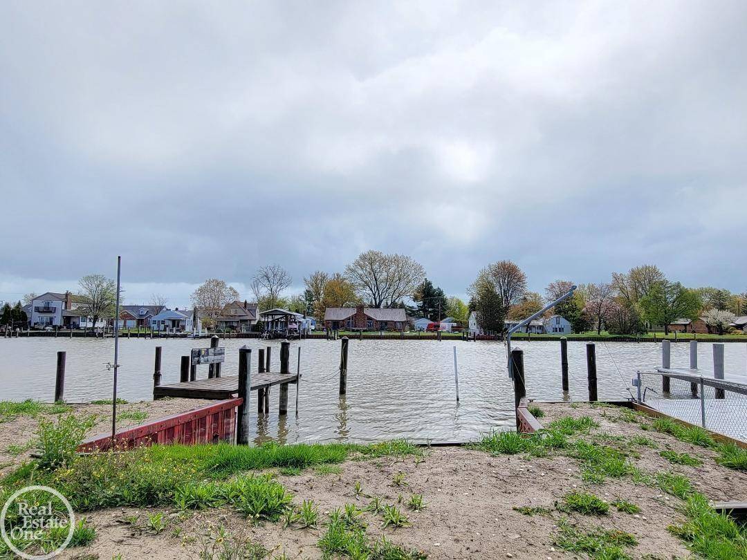 Harrison Twp, MI 48045,29668 Old North River Rd