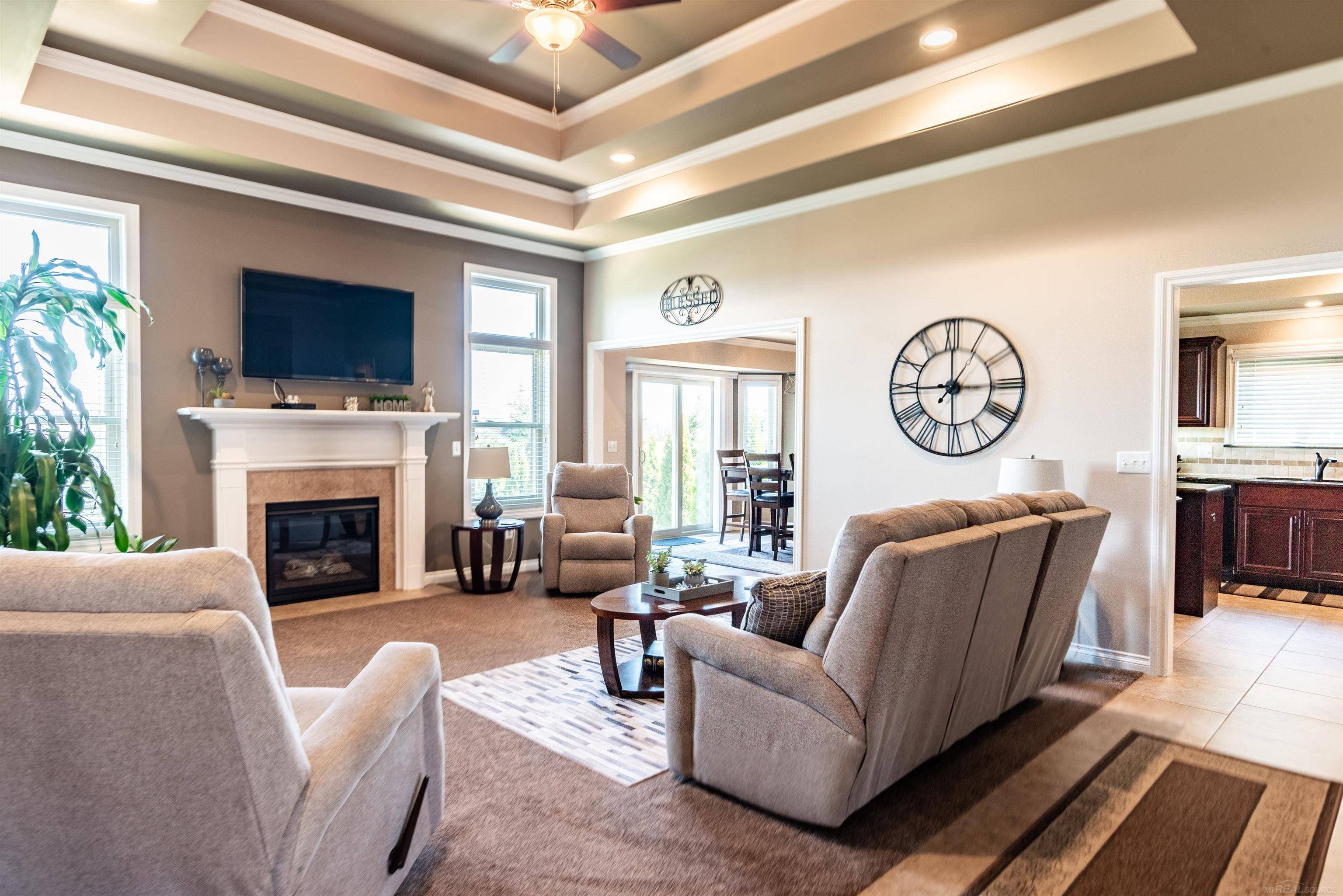 Macomb Twp, MI 48042,52726 Storbaelt