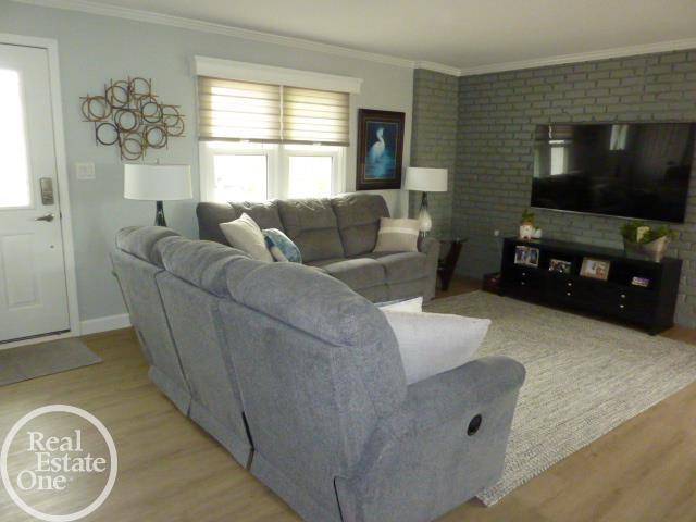 Harrison Twp, MI 48045,37725 Maplehill