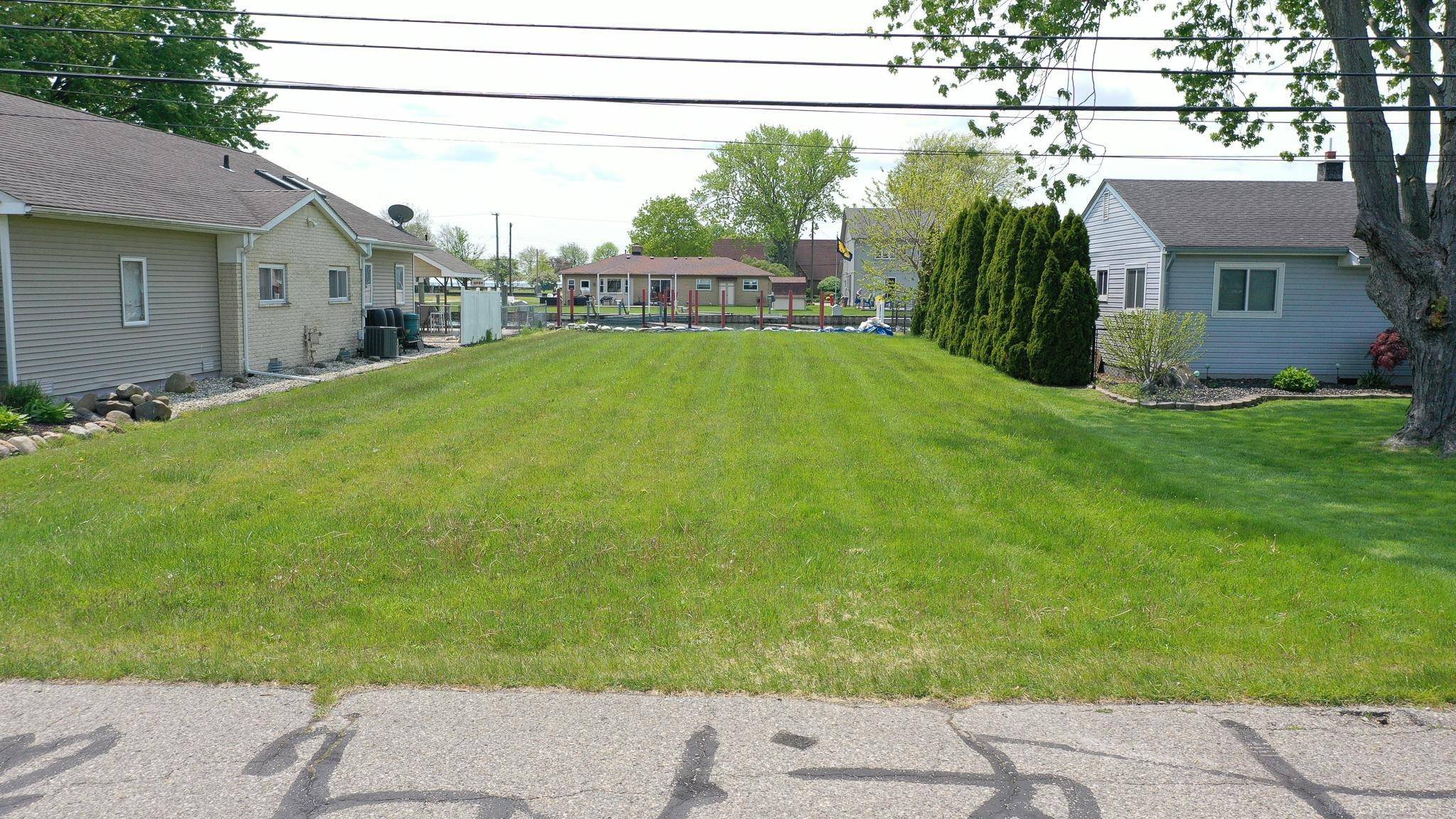 Harrison Twp, MI 48045,37845 Circle