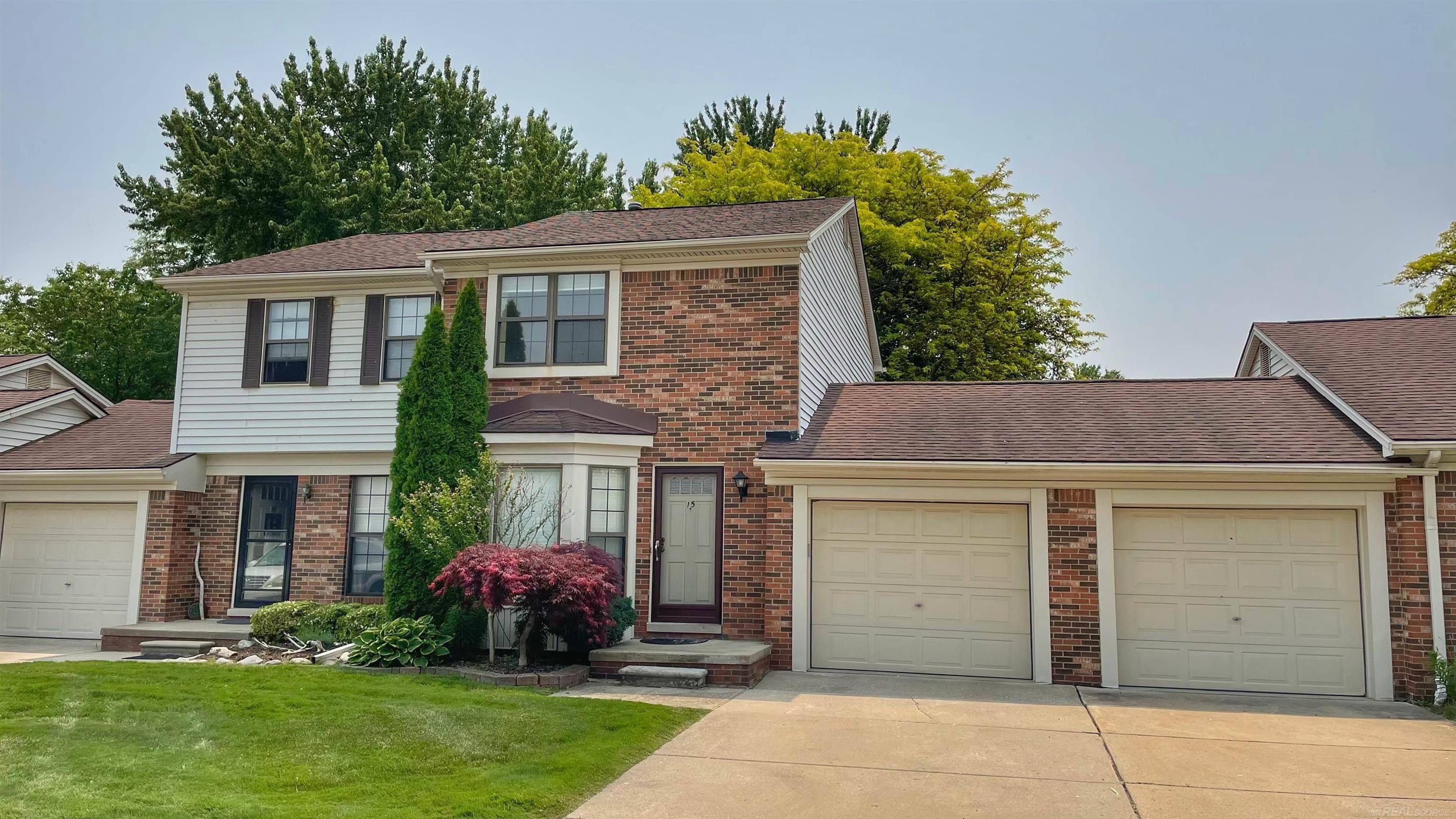 Harrison Twp, MI 48045,28090 Fair Oaks Ln #15