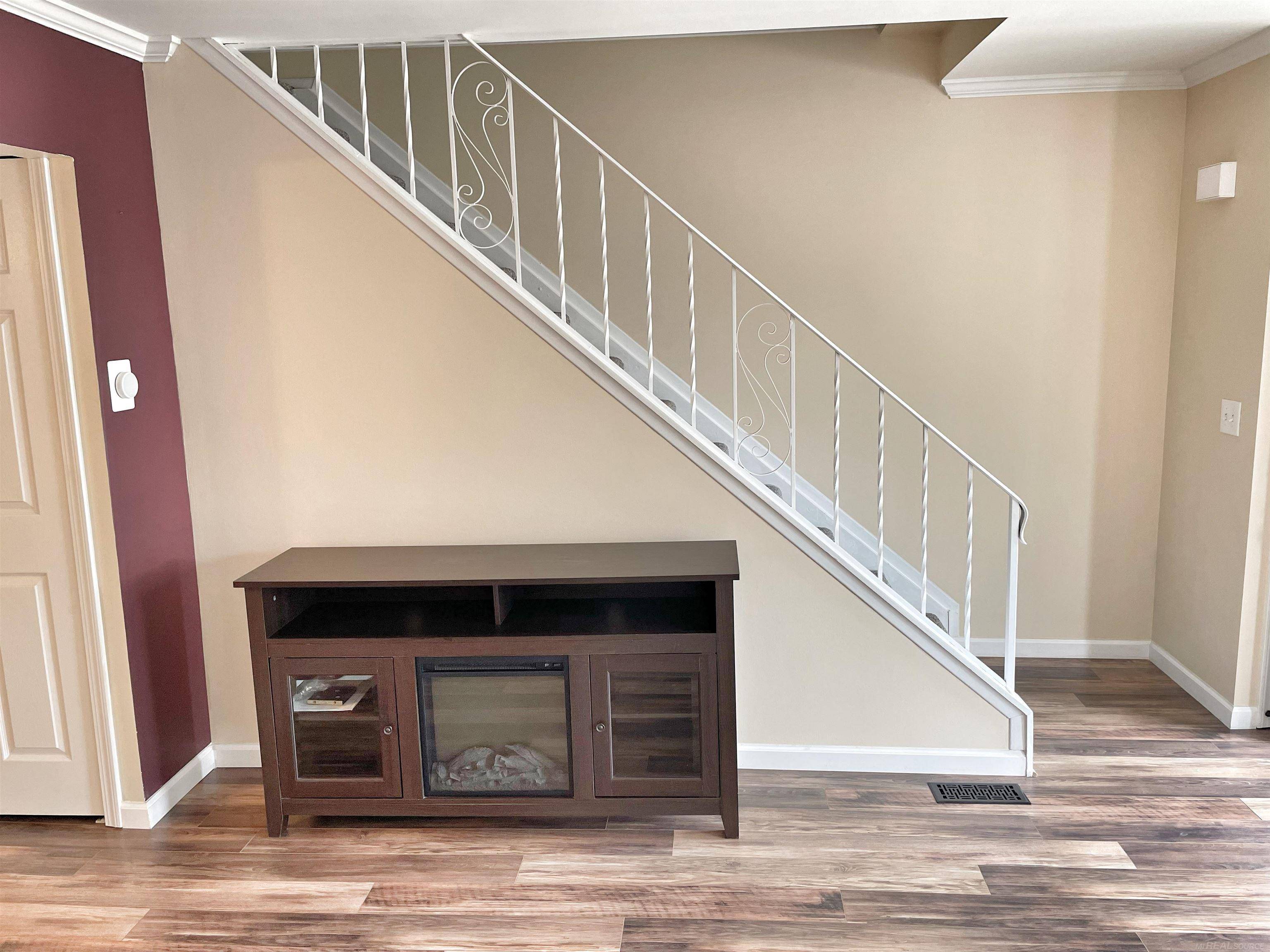 Harrison Twp, MI 48045,28090 Fair Oaks Ln #15