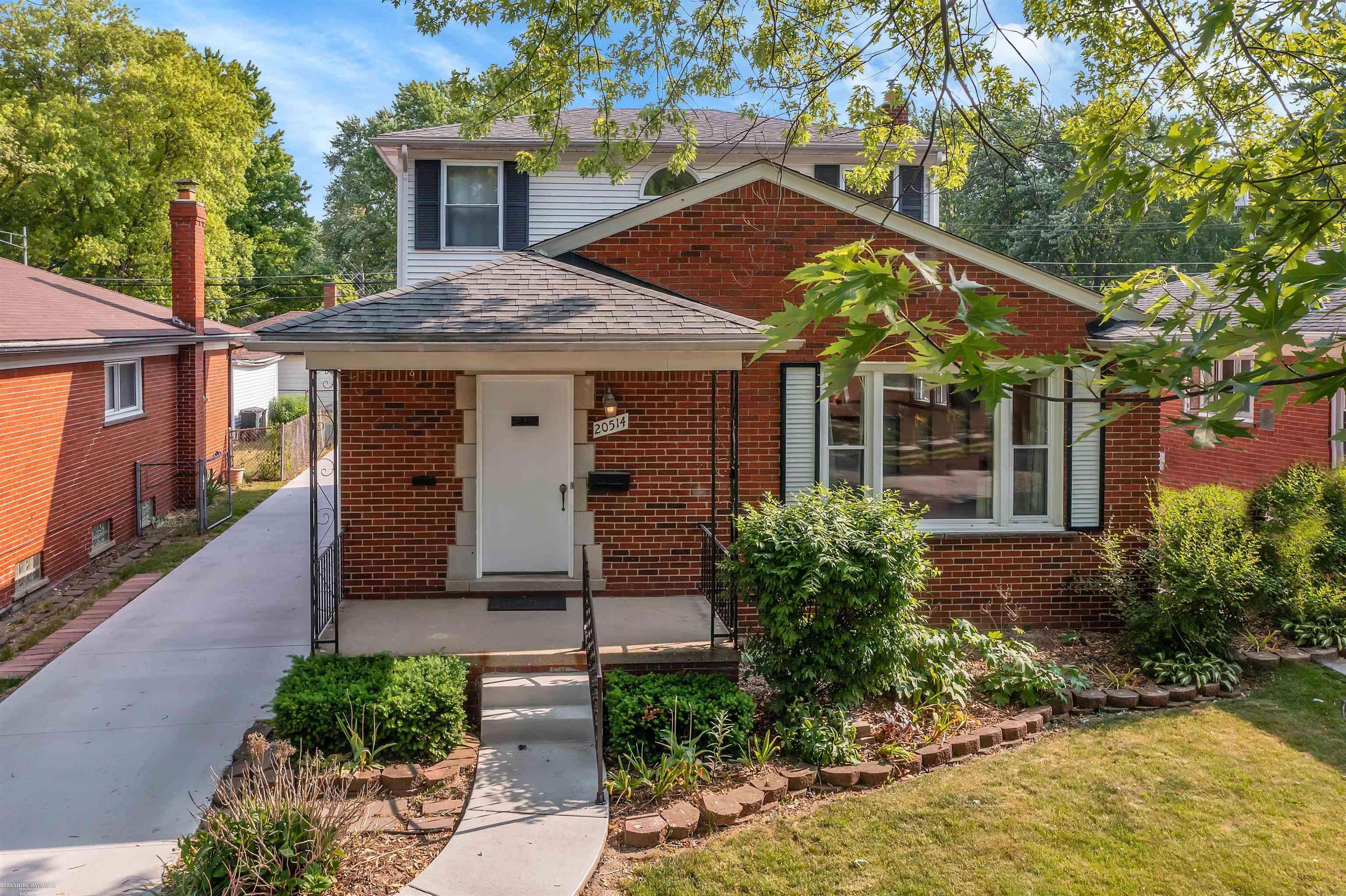 Harper Woods, MI 48225,20514 Hunt Club Dr