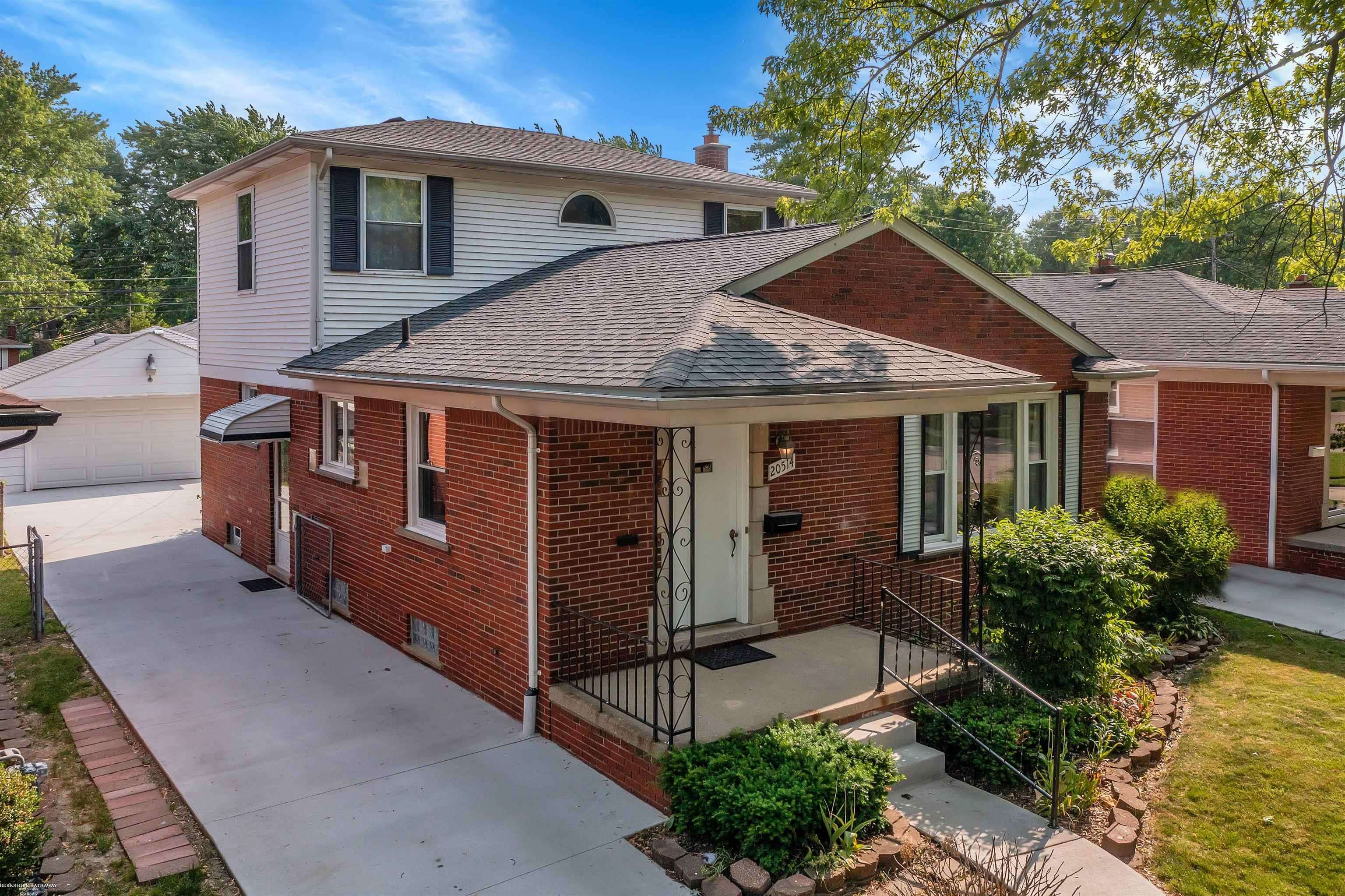 Harper Woods, MI 48225,20514 Hunt Club Dr