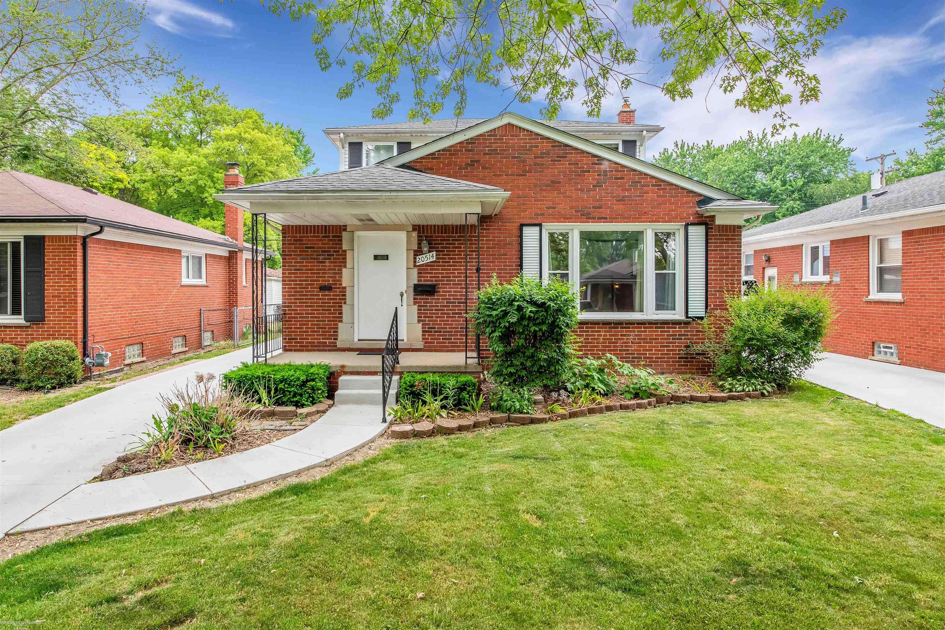 Harper Woods, MI 48225,20514 Hunt Club Dr