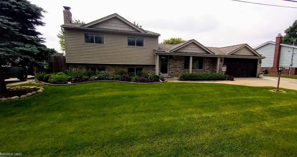 Harrison Twp, MI 48045,38155 Mallast