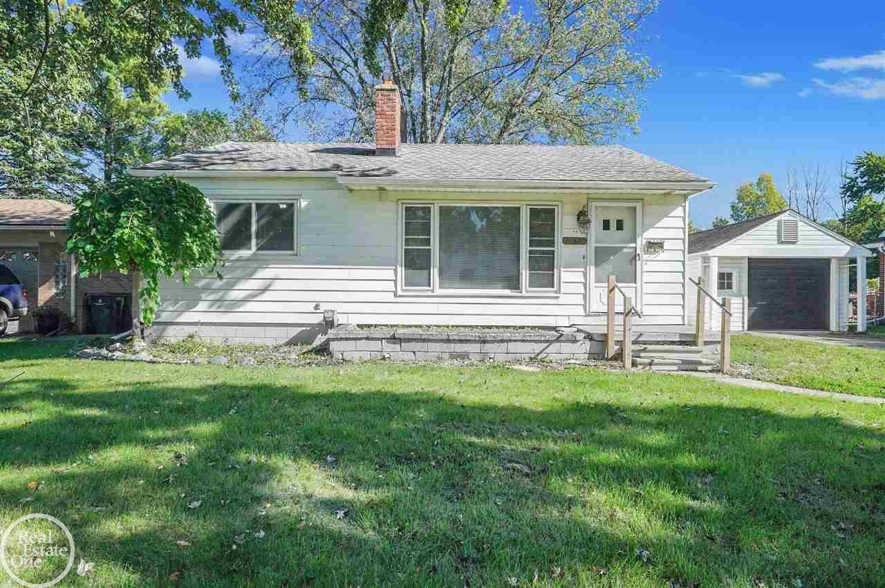 Saint Clair Shores, MI 48081,27820 Manhattan