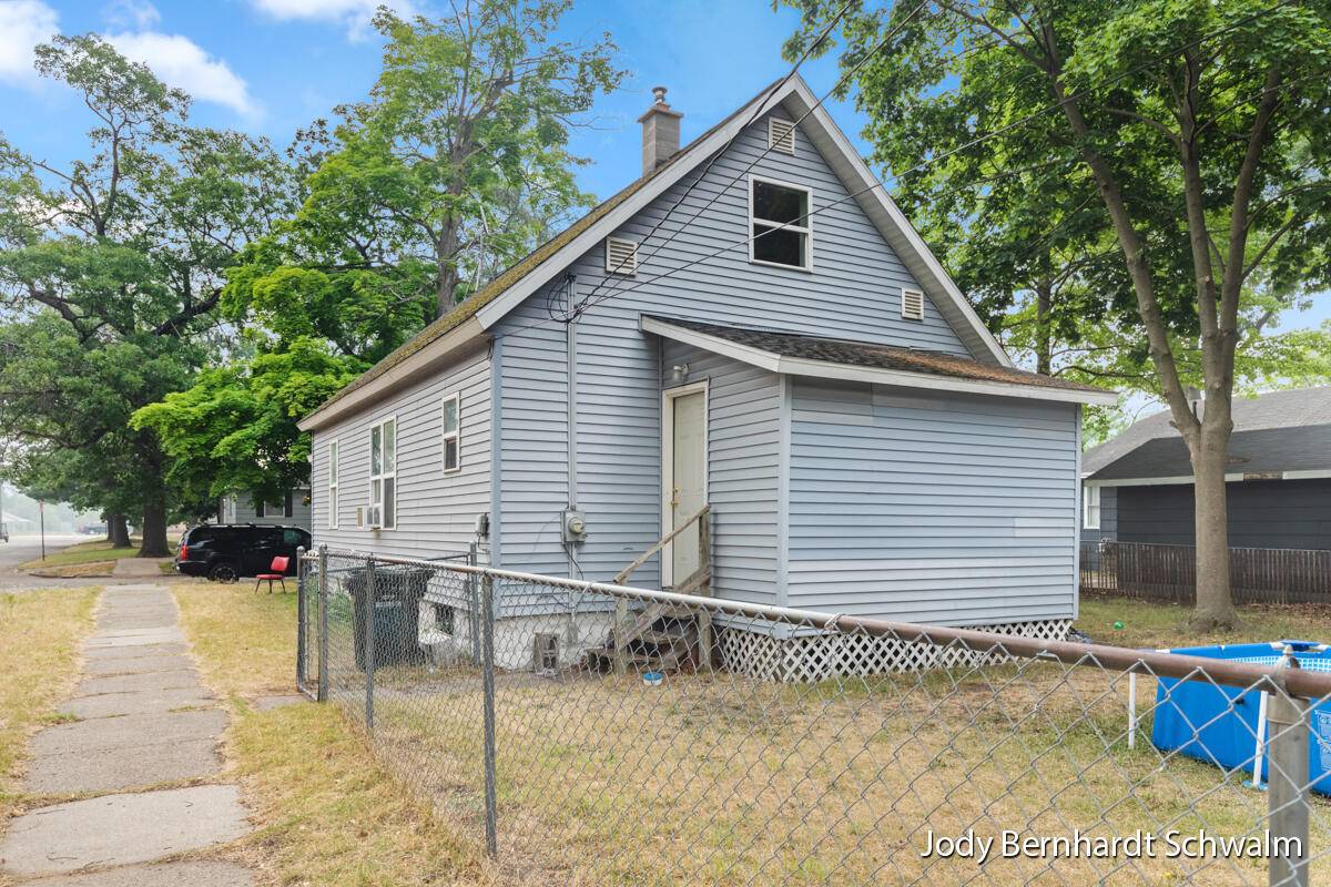 Muskegon, MI 49442,1675 Ray ST