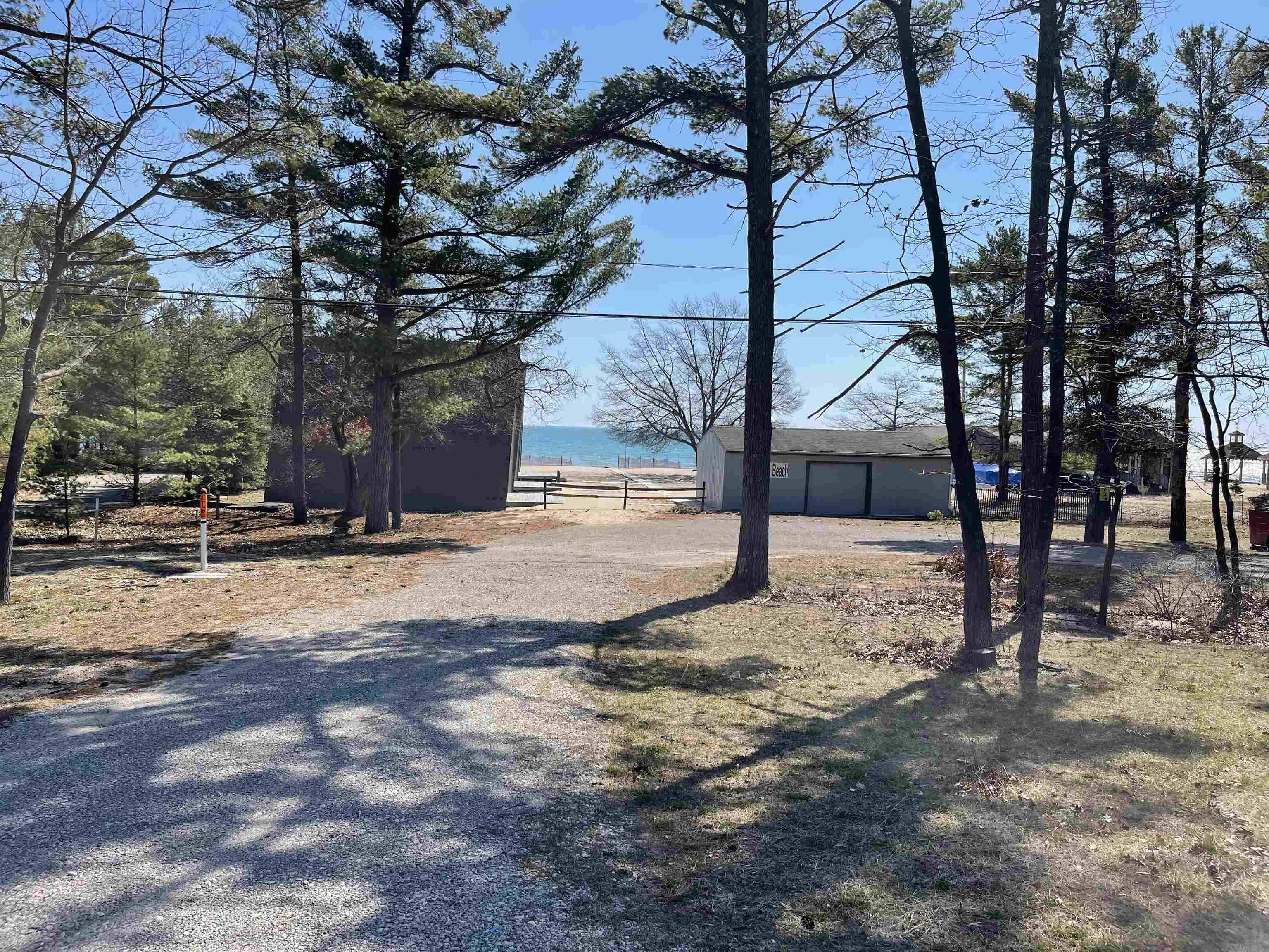 Oscoda, MI 48750,00 N US-23