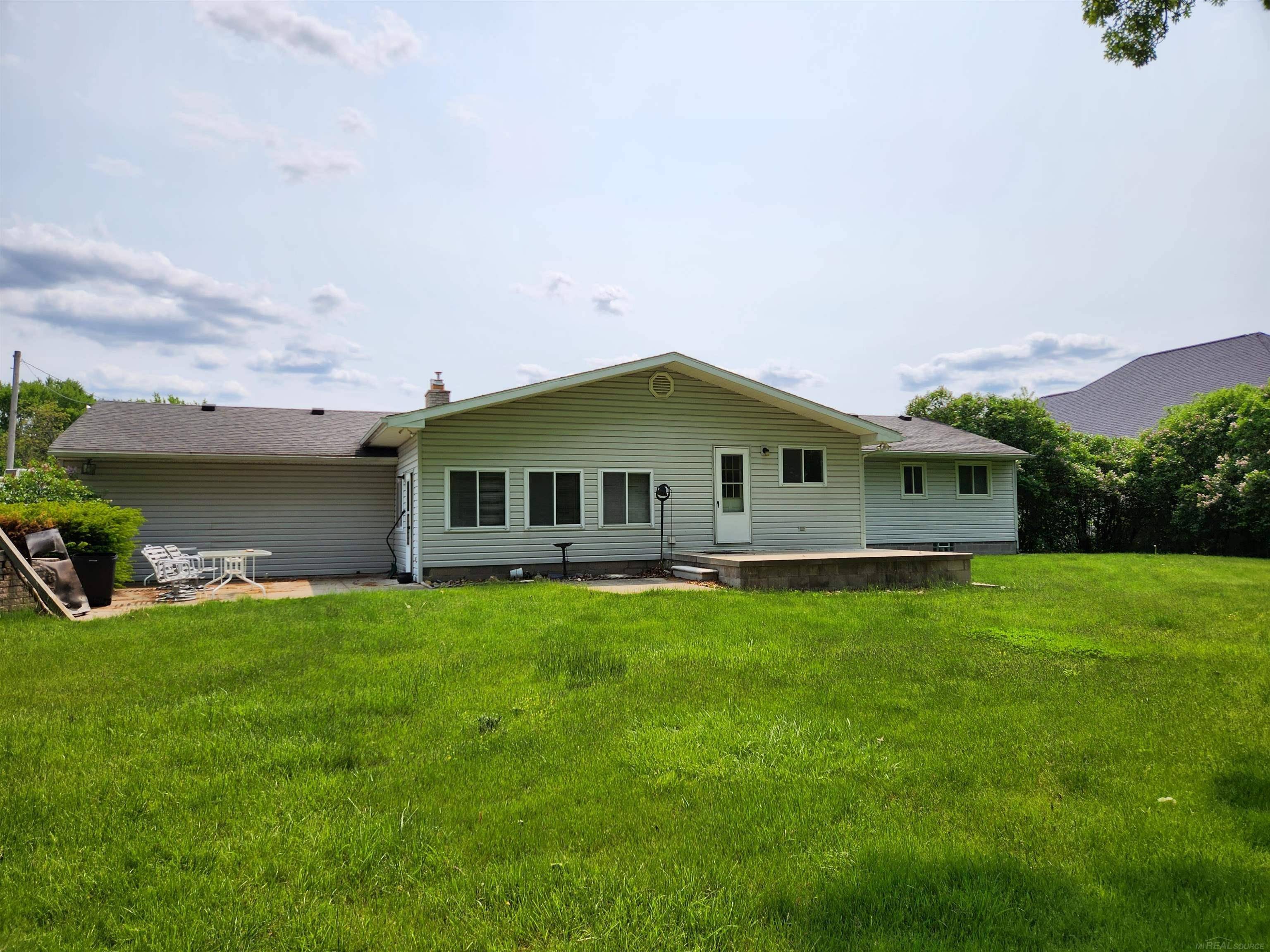 Sterling Heights, MI 48310,2131 Elmcrest