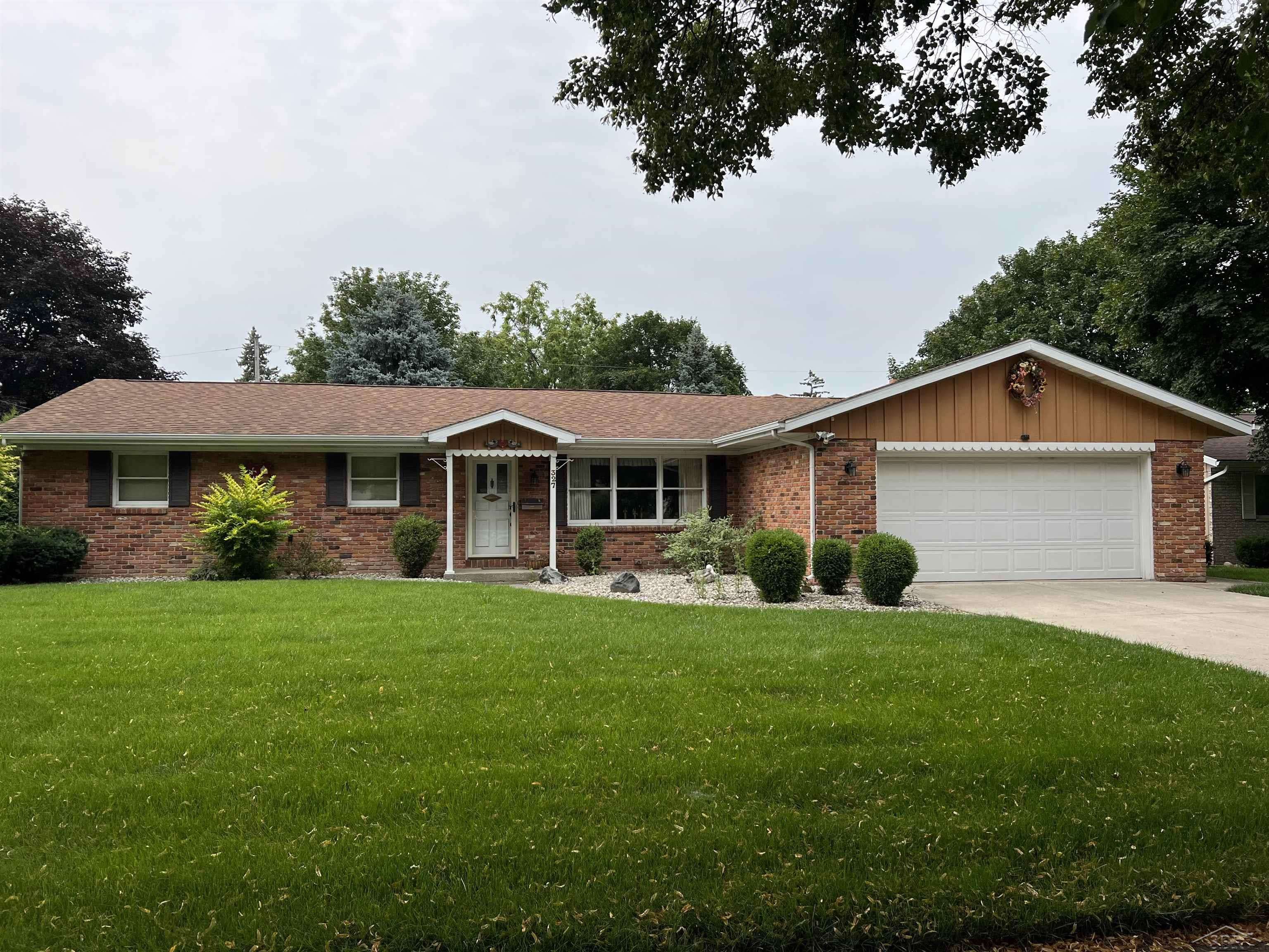 Frankenmuth, MI 48734,327 Nickless