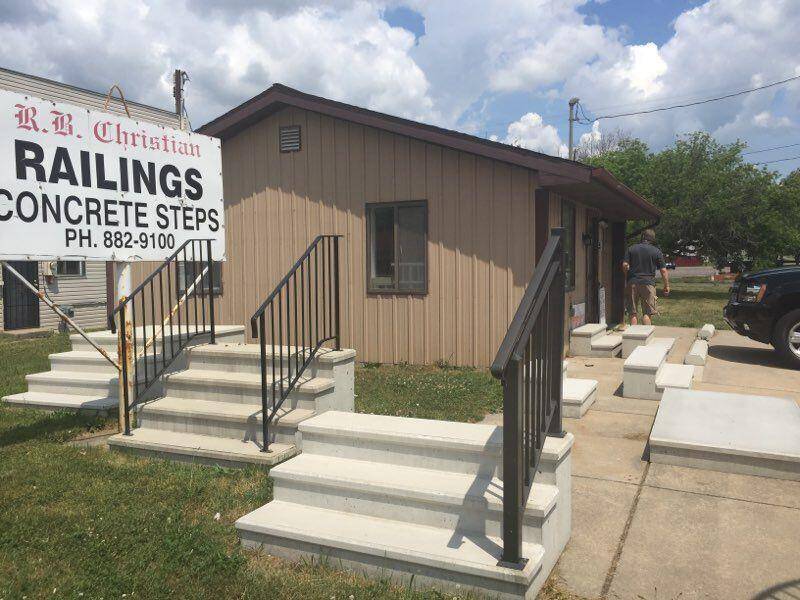 Lansing, MI 48910,3523 Cedar ST S