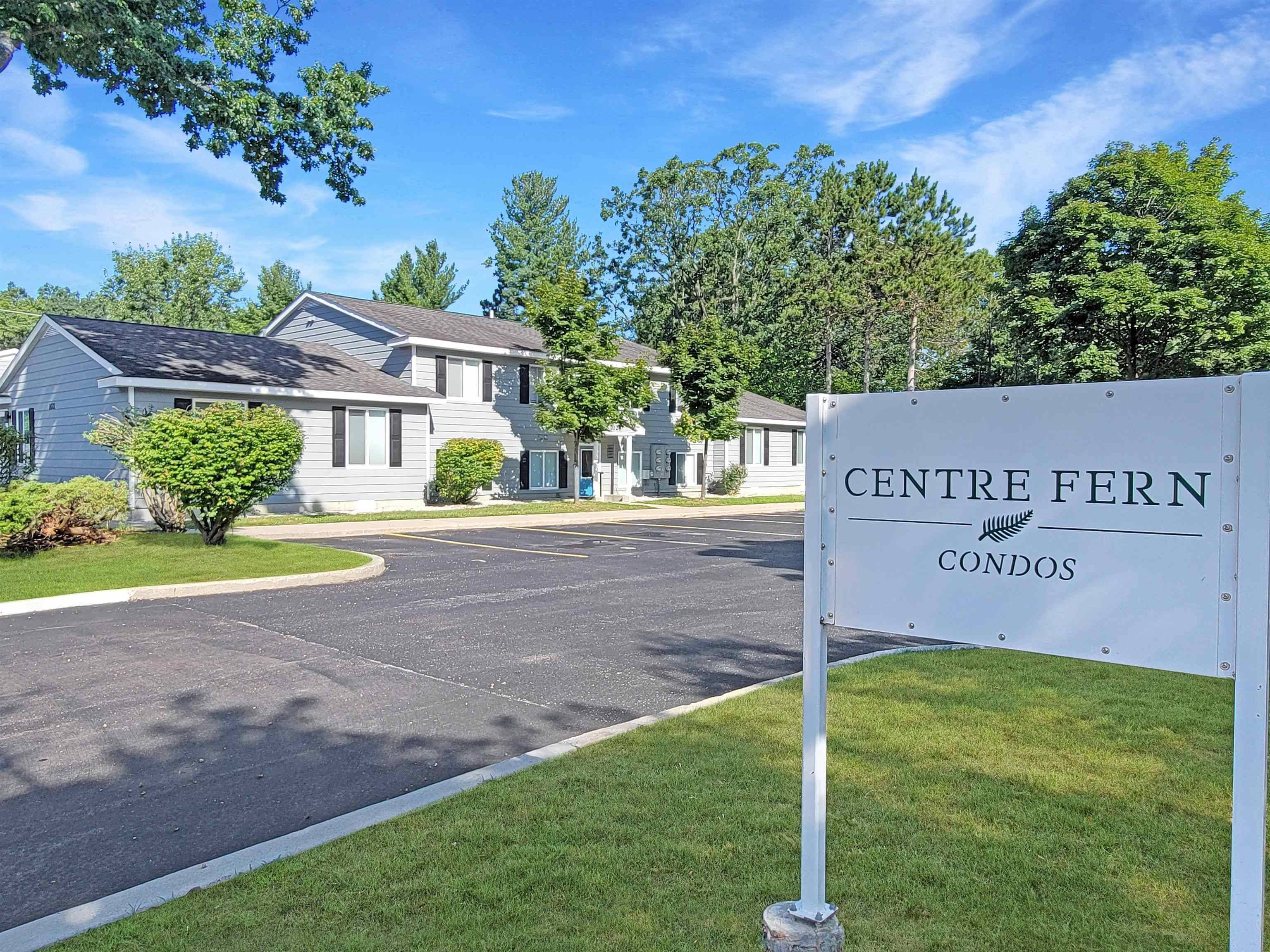 Traverse City, MI 49686,1021 Centre