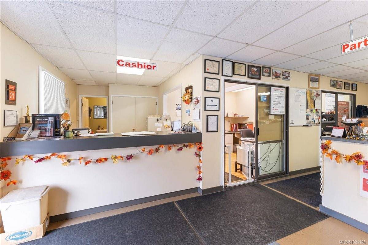 Nanaimo, BC V9S 4N2,2320 McCullough Rd