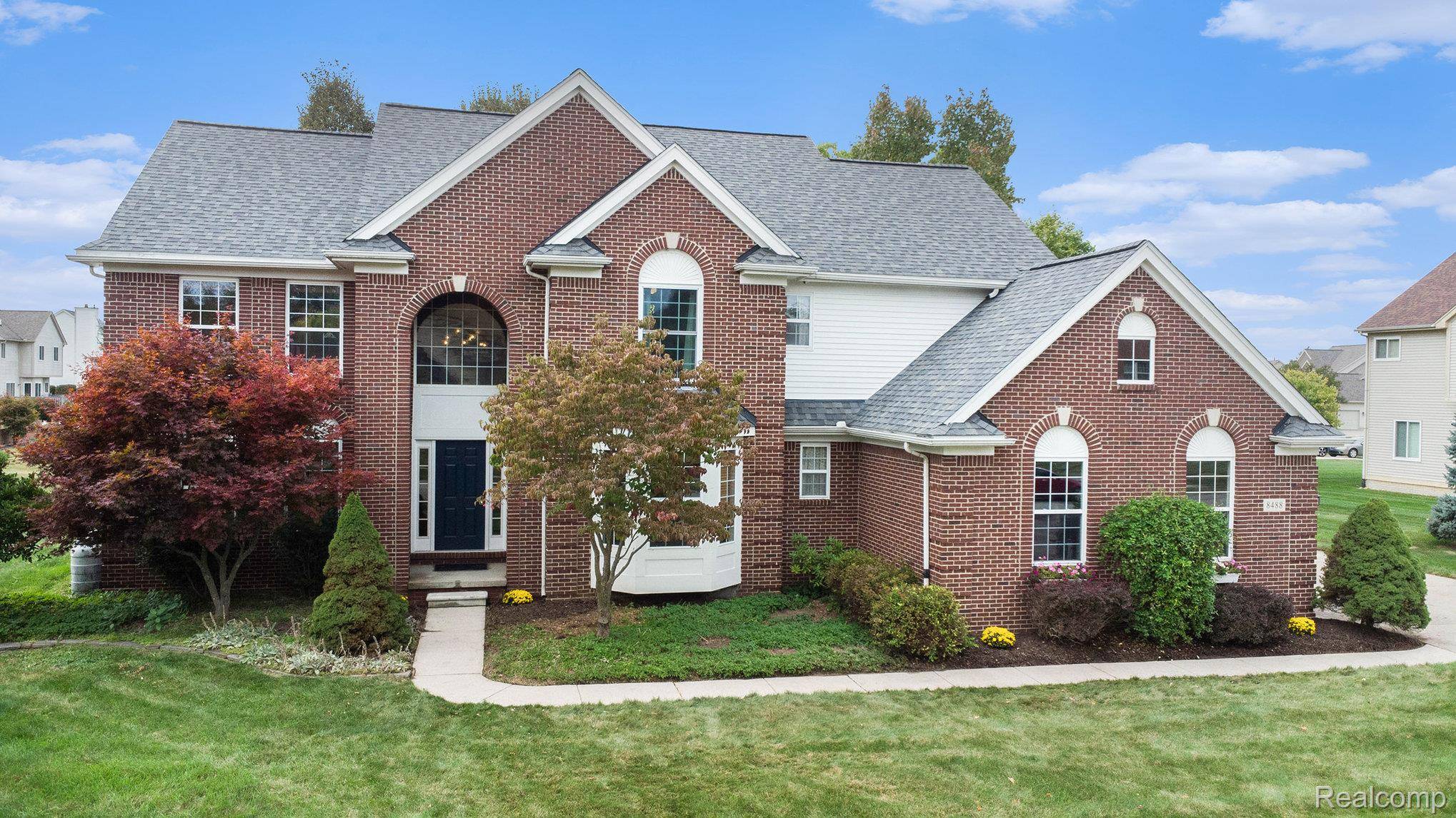 Grand Blanc, MI 48439,8488 Grand View DR