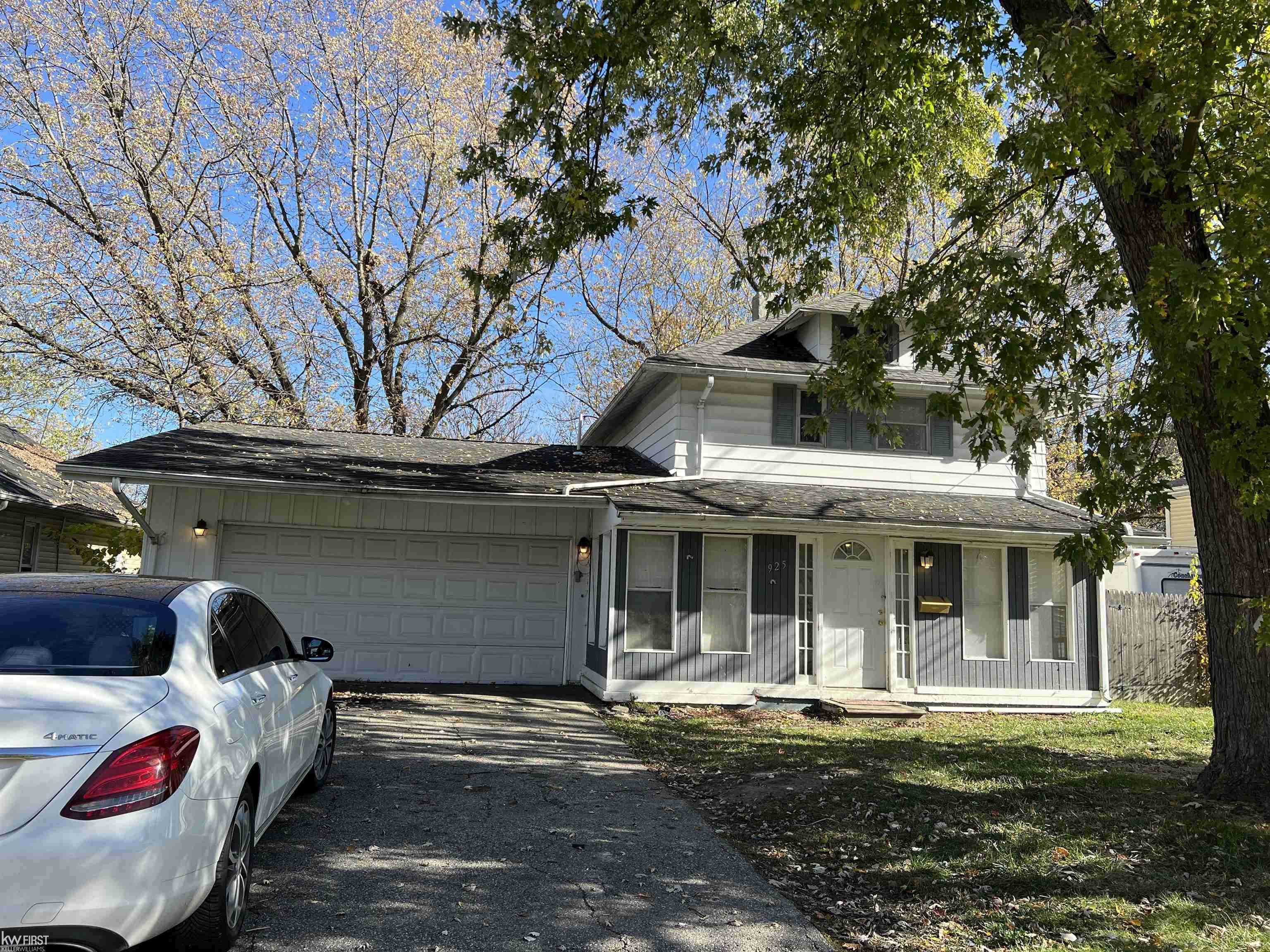 Flint, MI 48503,925 Bradley